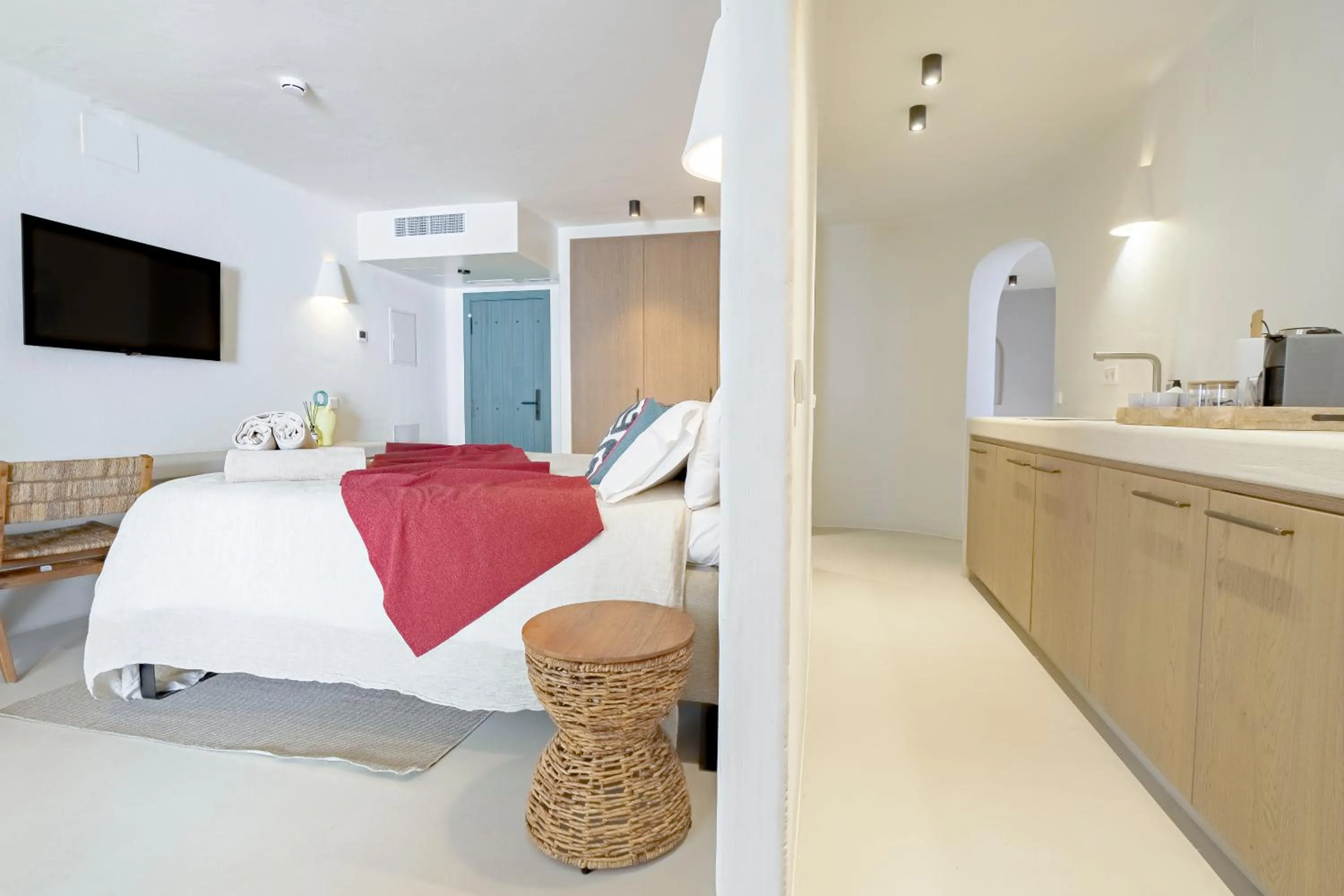 Kitchen or kitchenette, Bed in Boutique Hotel Los Limoneros