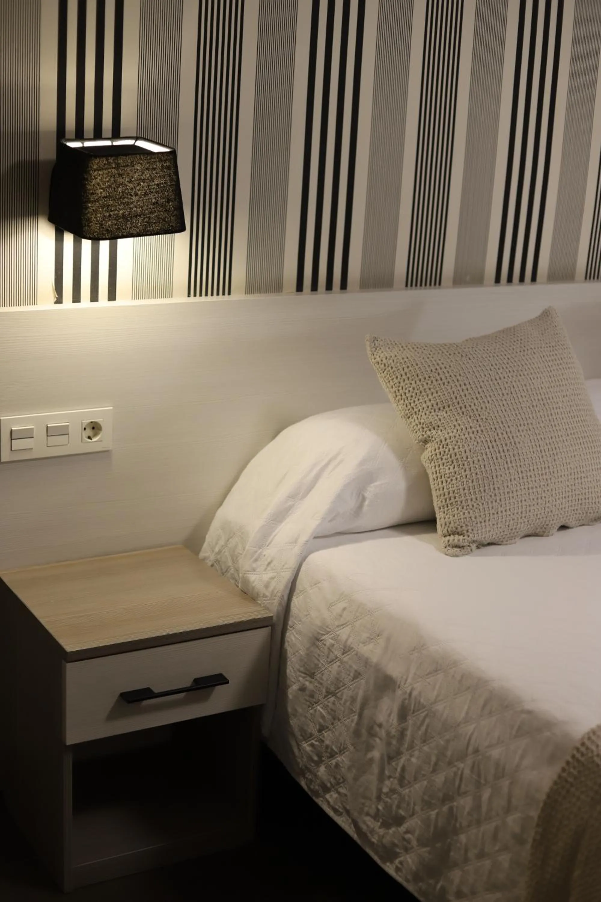 Bedroom, Bed in New Hotel Colon