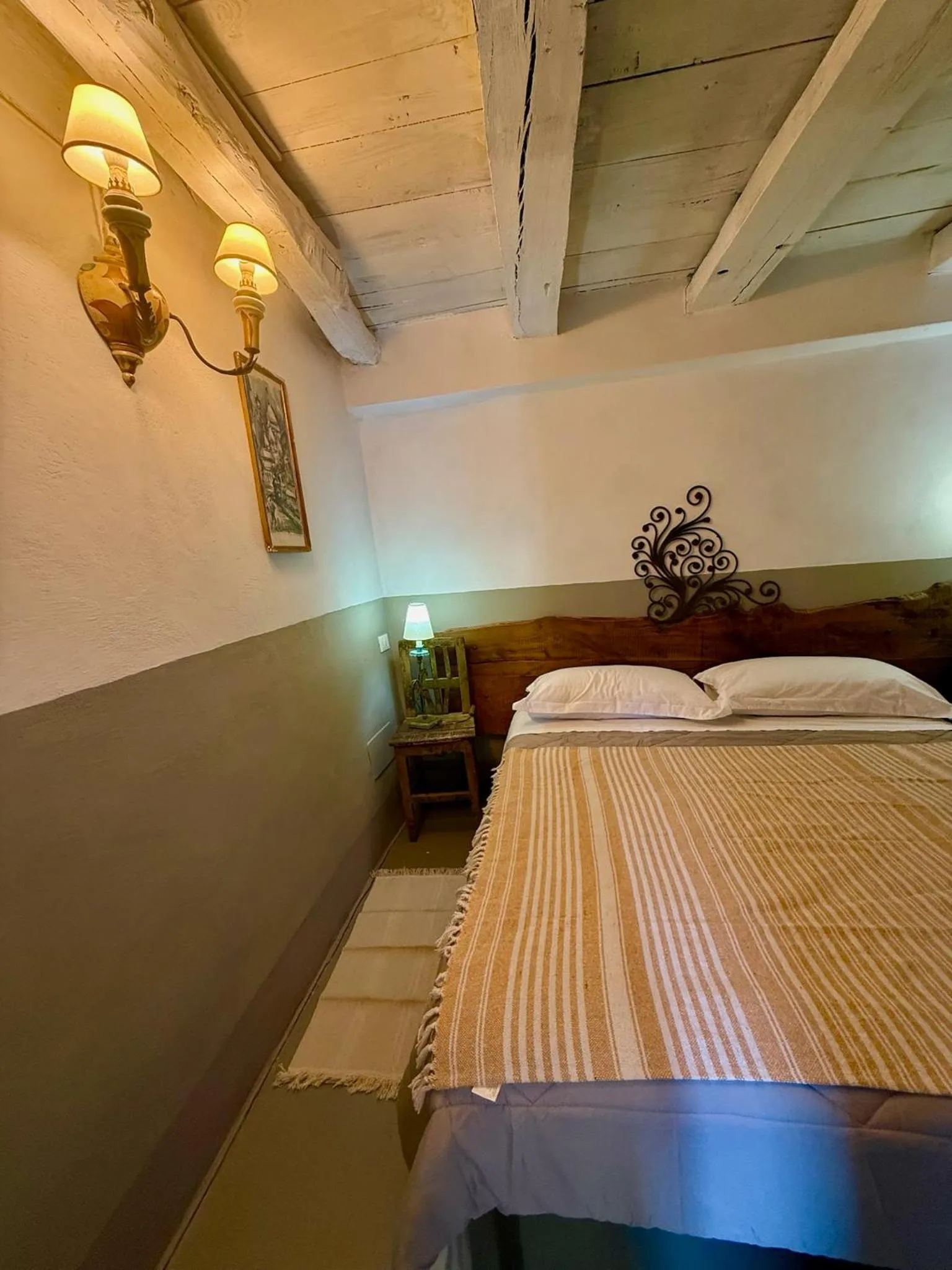 Bed in Viandanti, Artisti e Sognatori