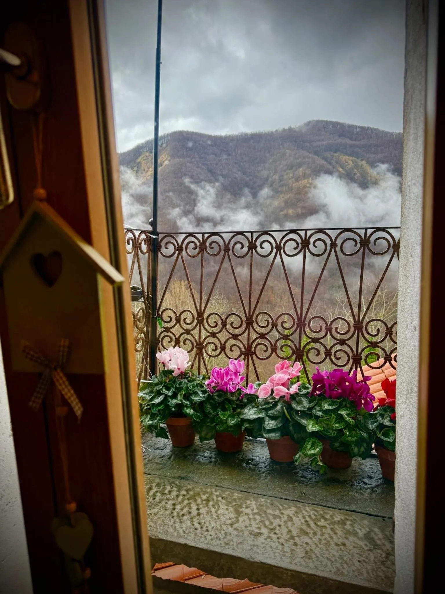 Natural landscape in Viandanti, Artisti e Sognatori