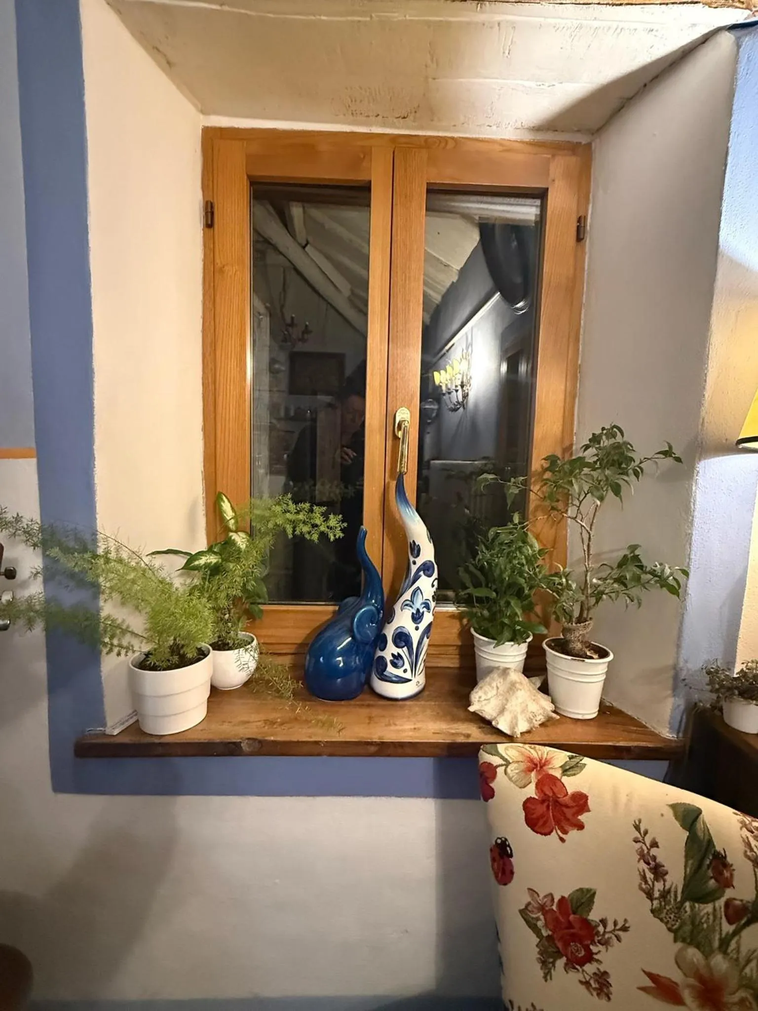 Living room in Viandanti, Artisti e Sognatori