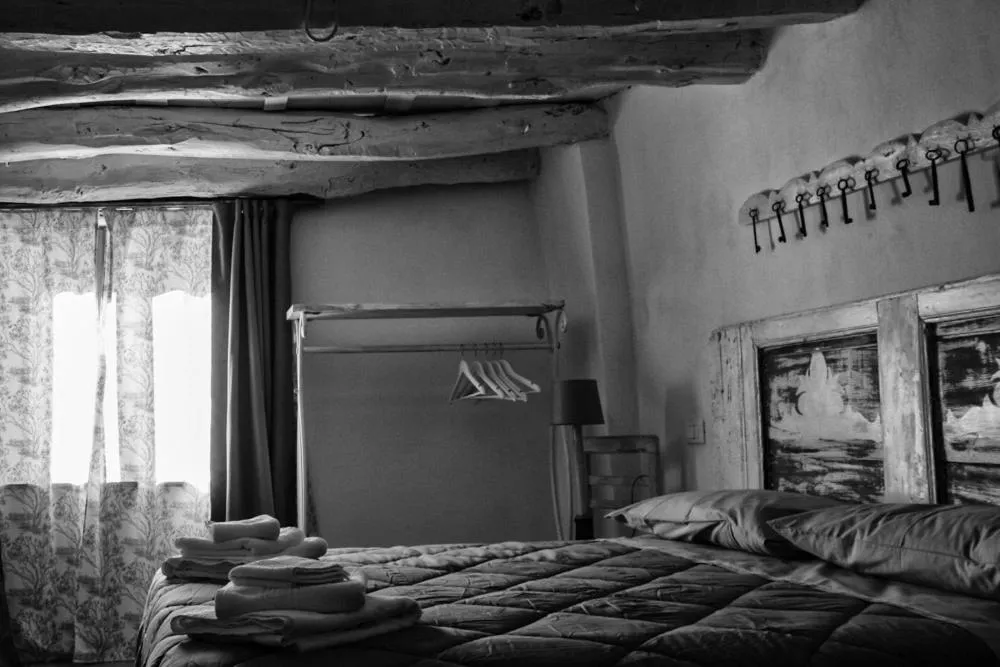 Bed in Viandanti, Artisti e Sognatori