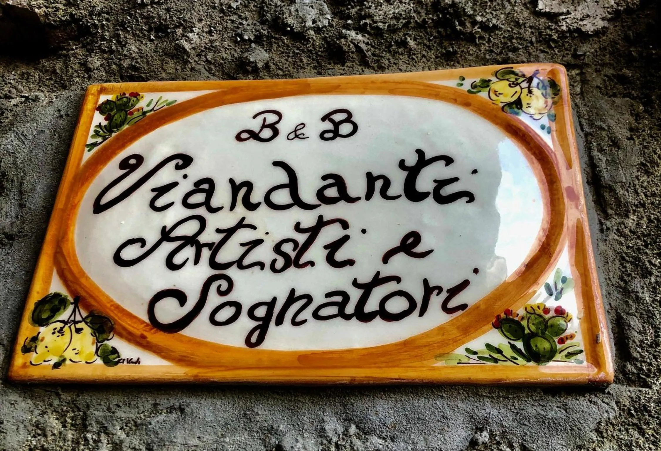 Property building in Viandanti, Artisti e Sognatori