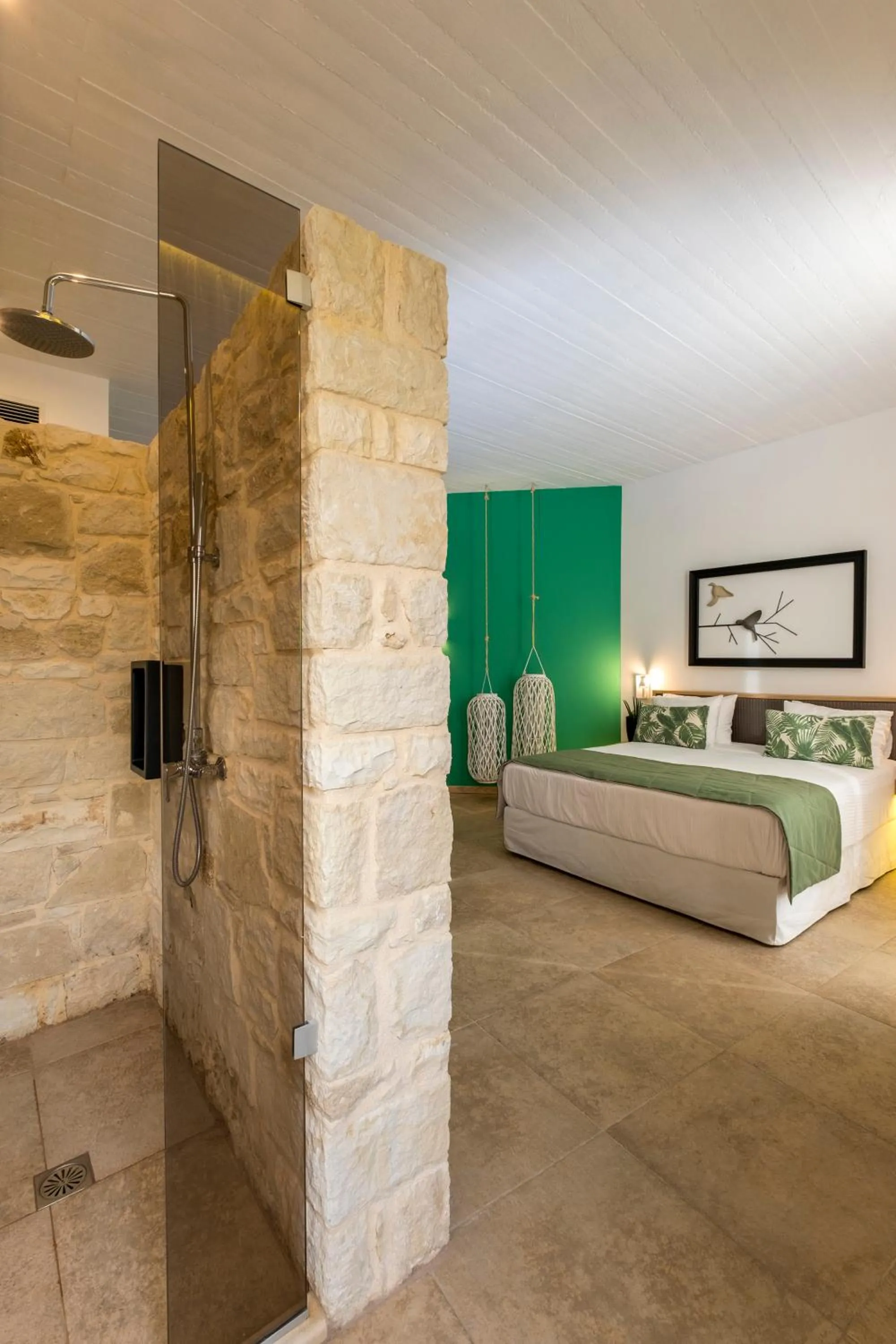 Non alcoholic drinks, Bed in Kalamaki Luxury Suites