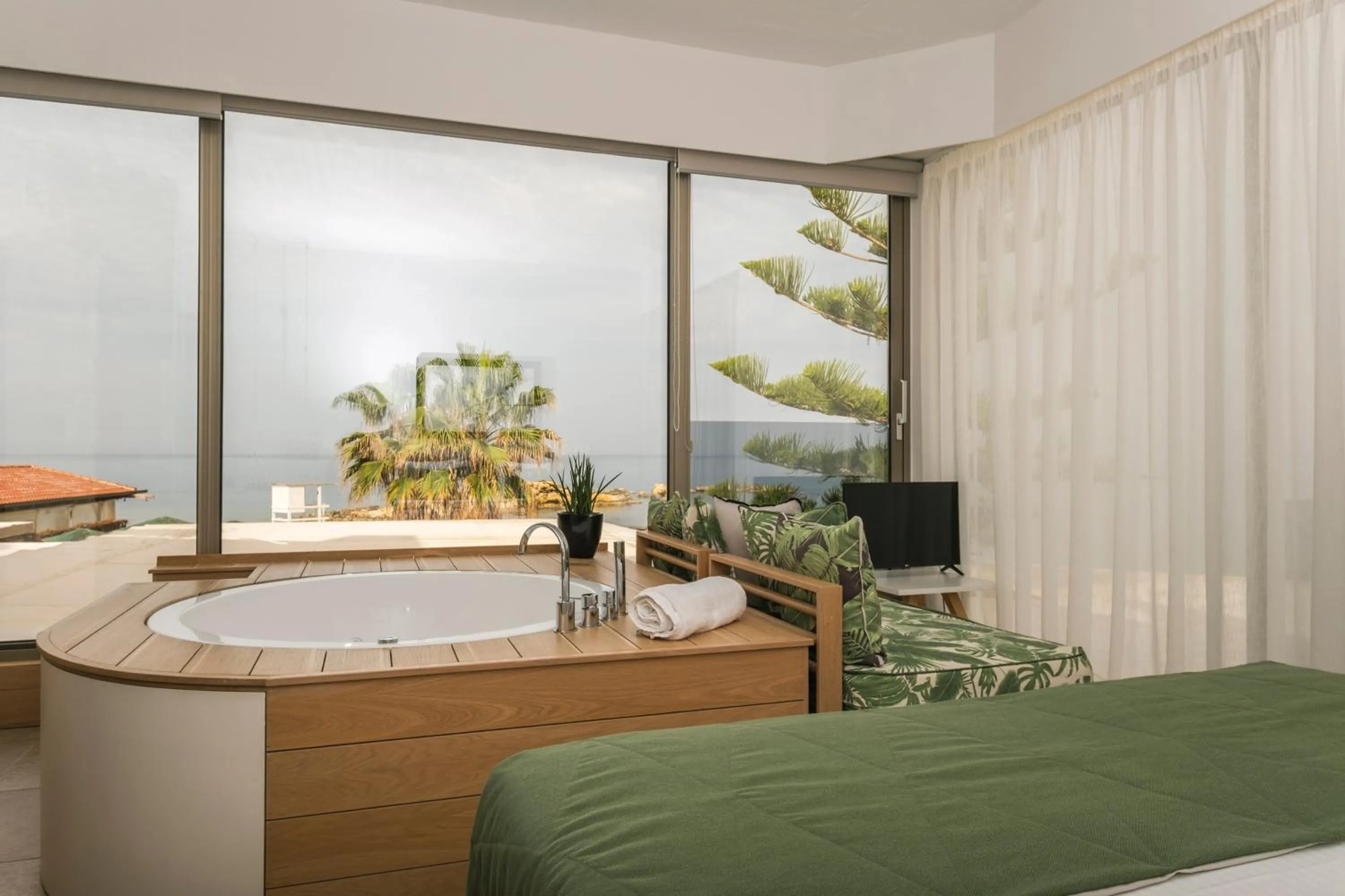 Sea view, Bed in Kalamaki Luxury Suites