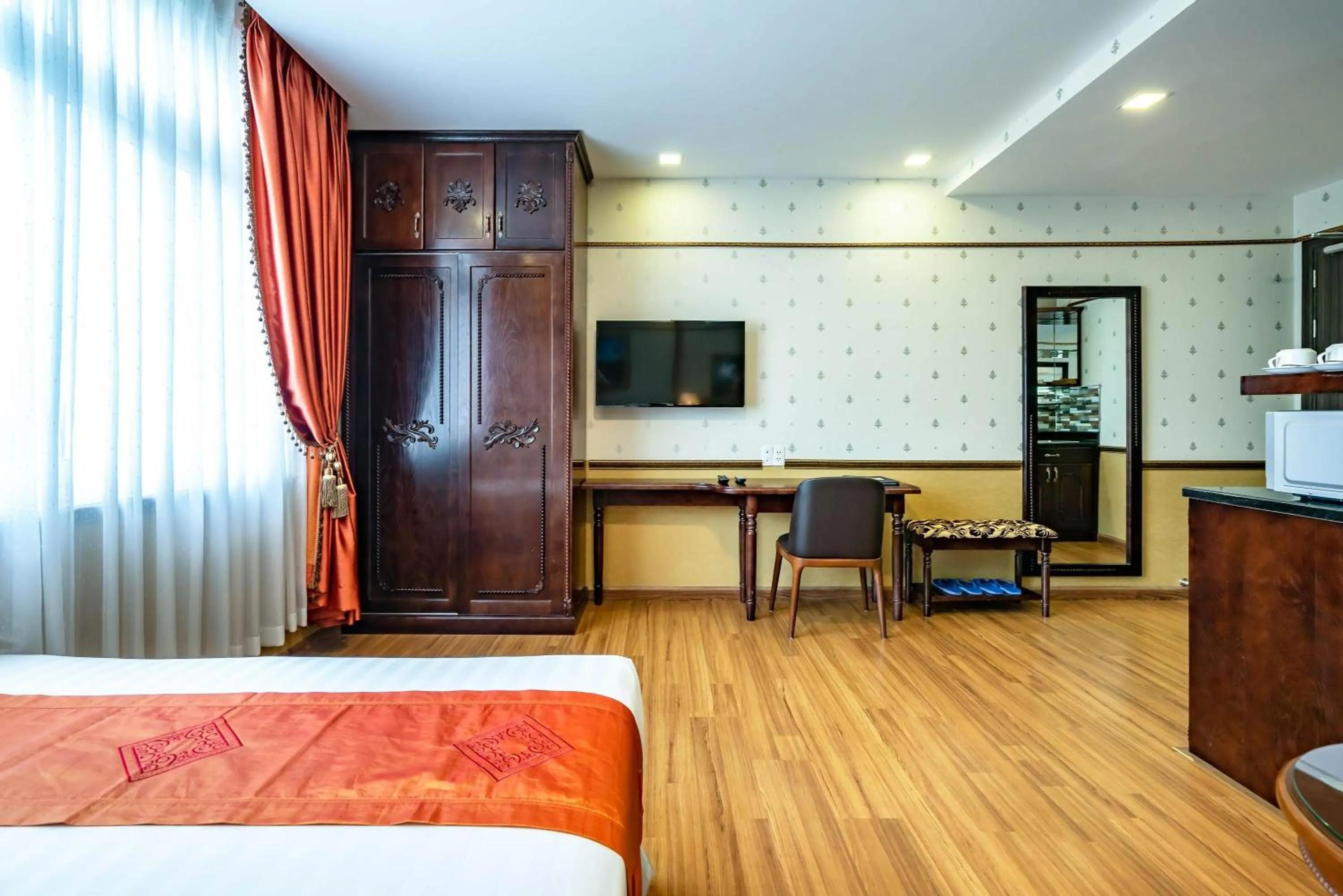 Bedroom, Bed in Collection O Emerald Luxury Apartment - Near SECC