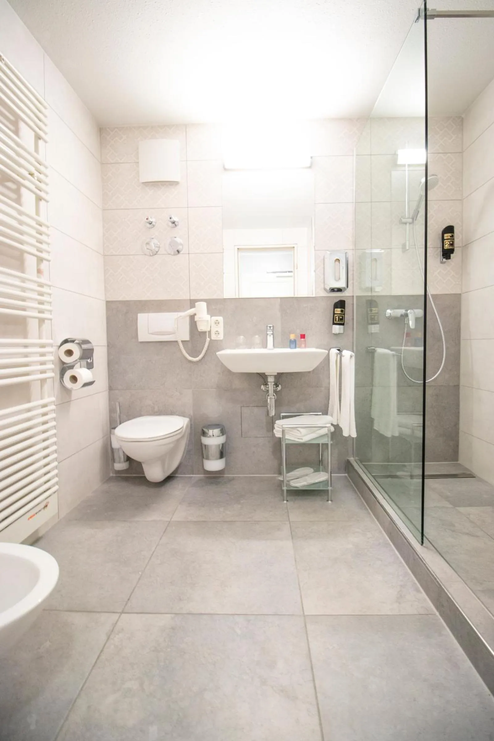 Shower in ARABEST Aparthotel & Boardinghouse