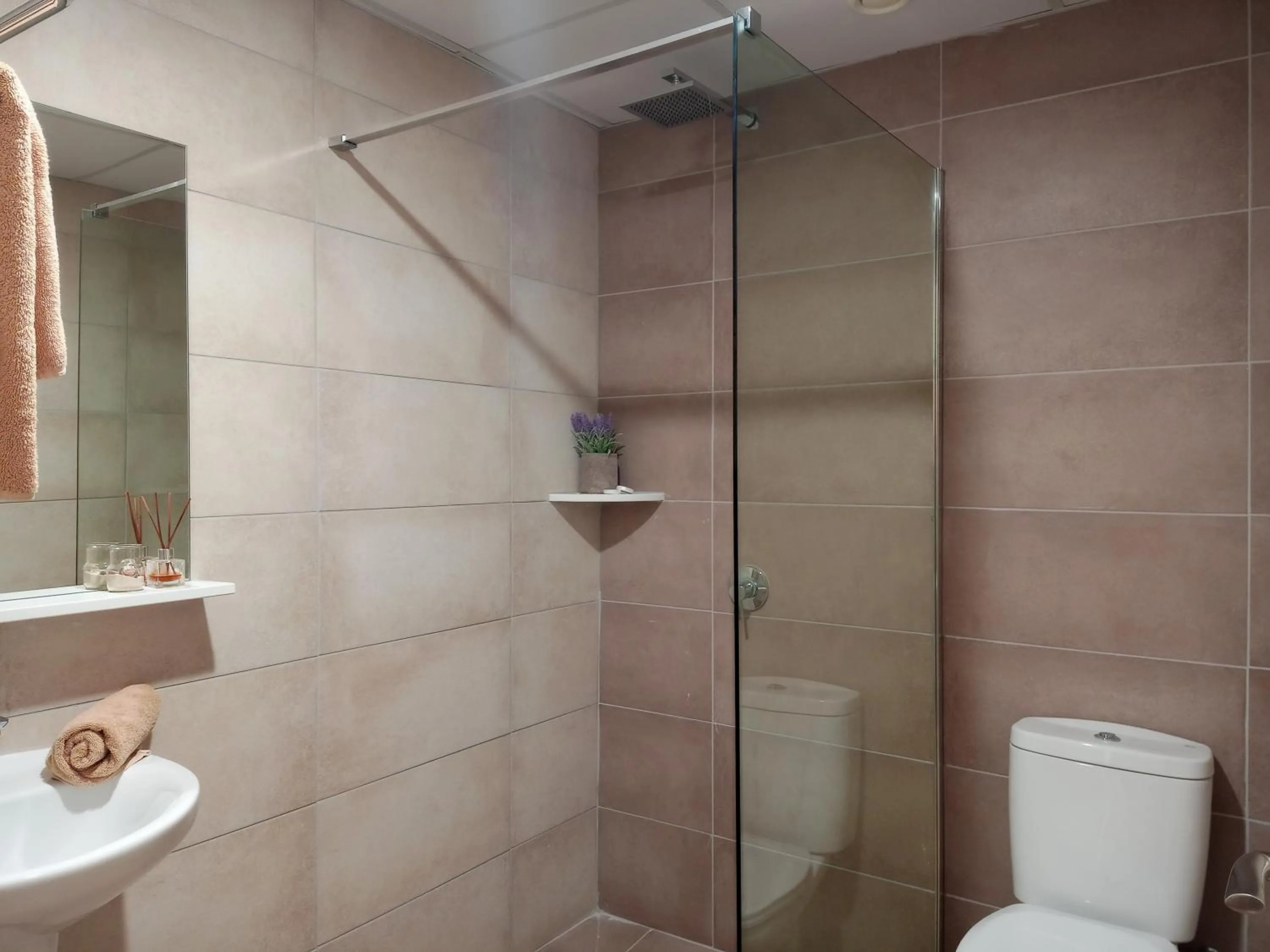 Bathroom in Pagona Holiday Apartments