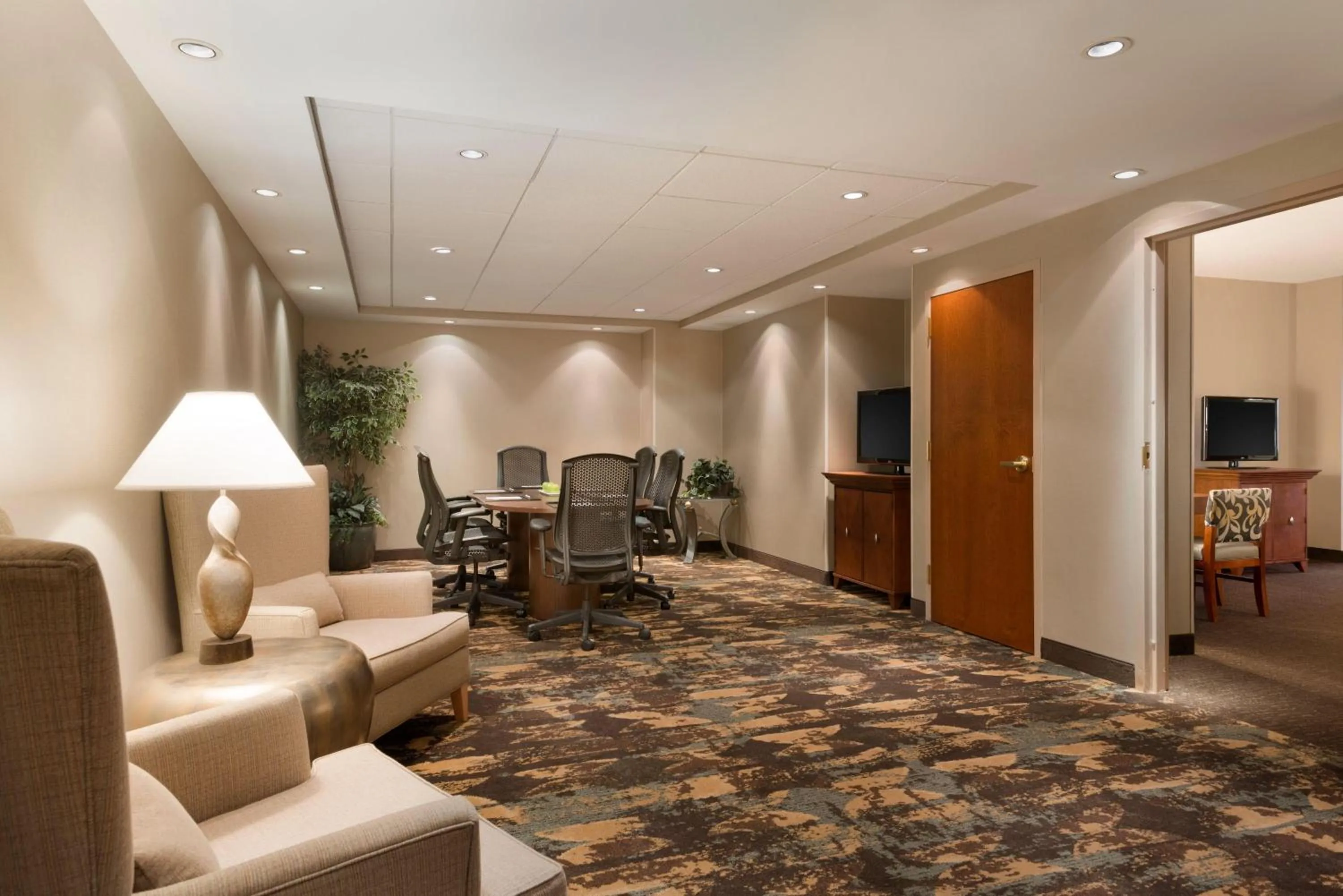 Bedroom in Embassy Suites by Hilton Franklin Cool Spring