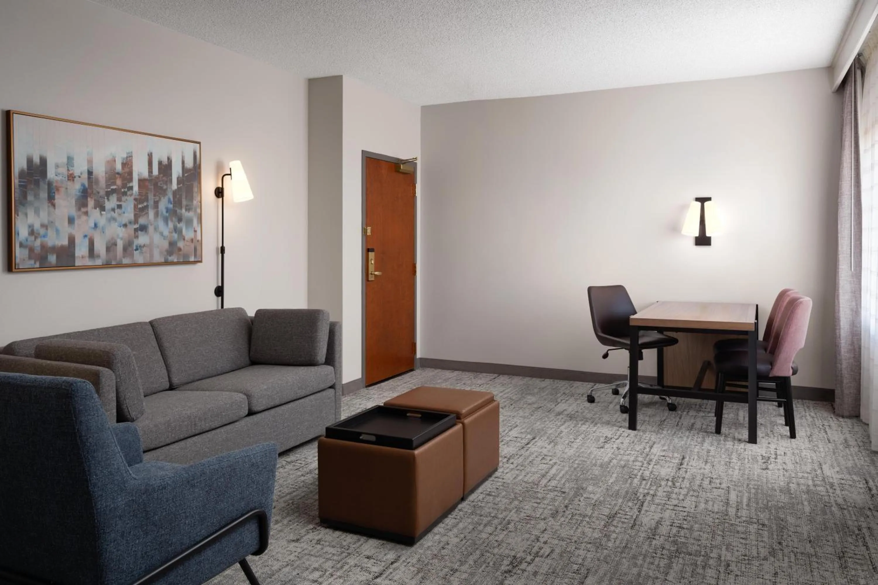 Living room in Embassy Suites by Hilton Franklin Cool Spring