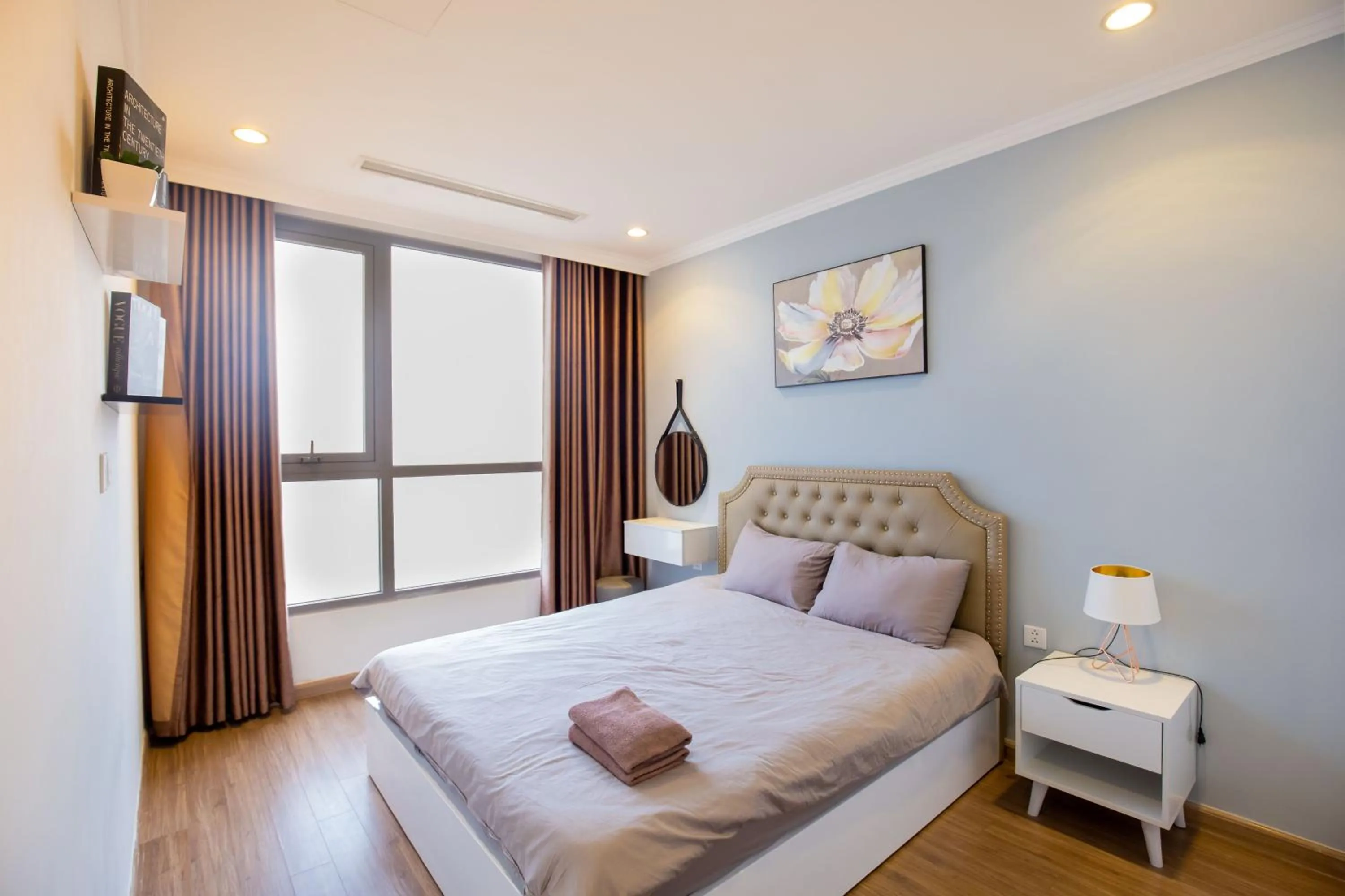 Bed in Full House Times City