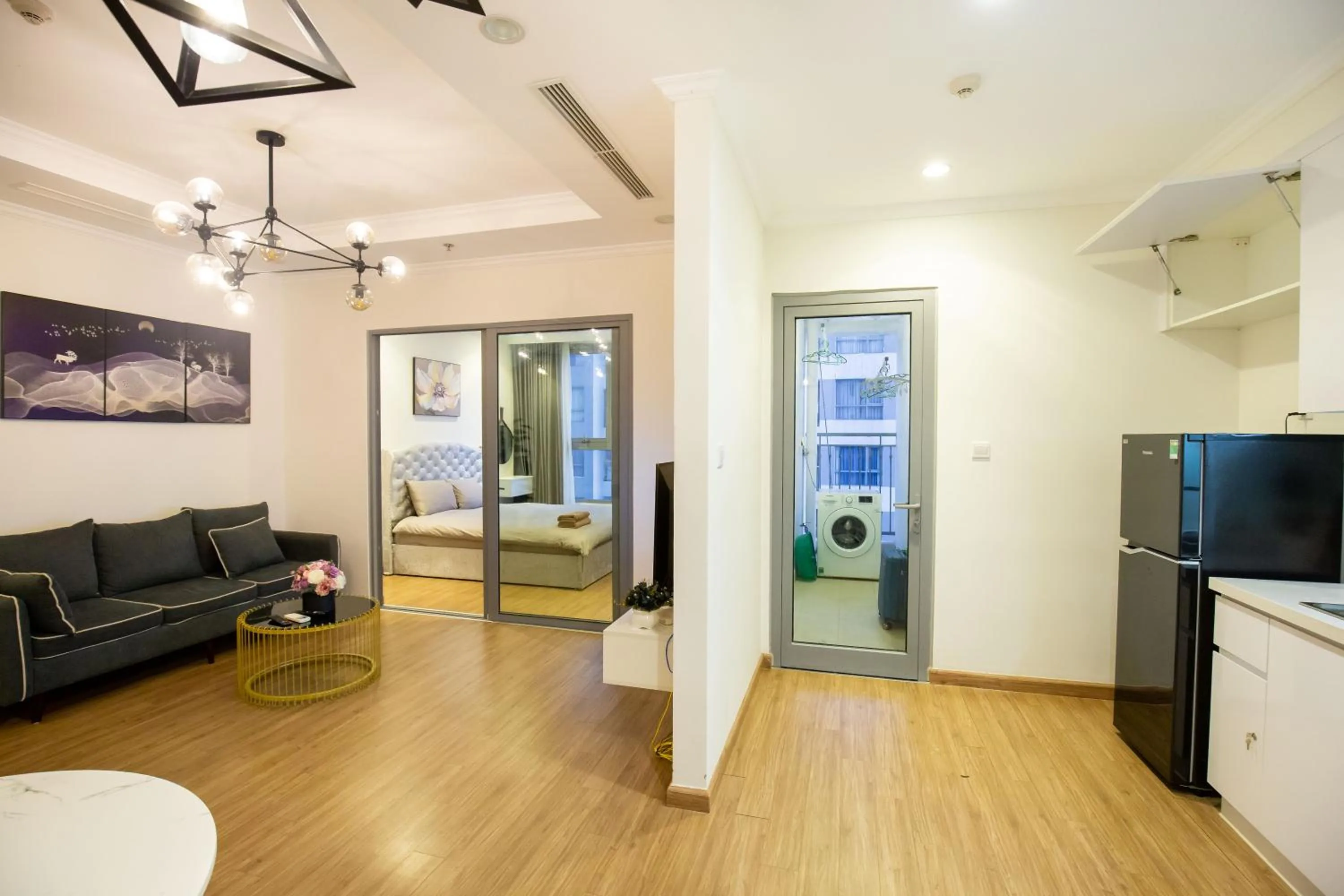 Communal lounge/ TV room in Full House Times City