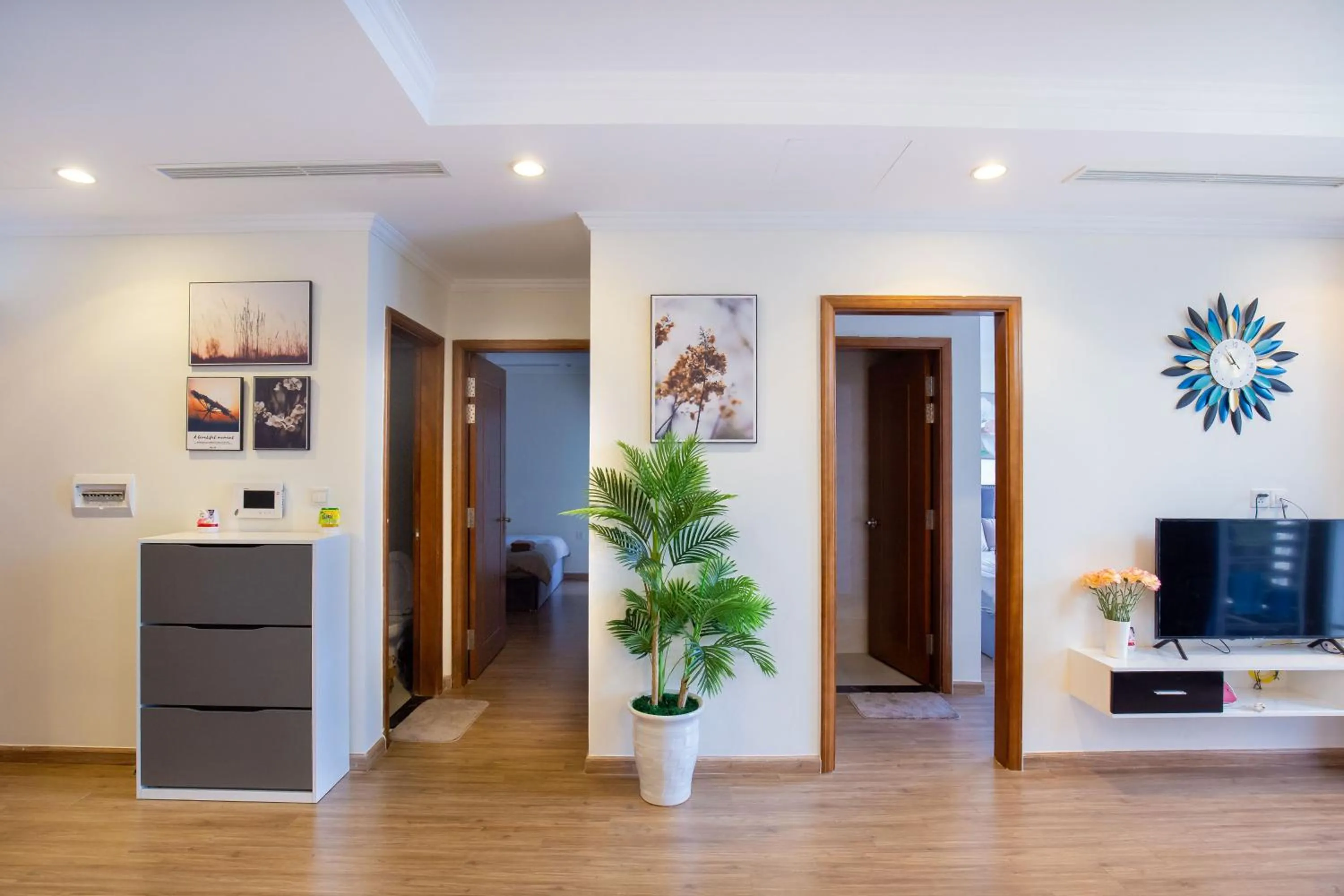 Communal lounge/ TV room in Full House Times City