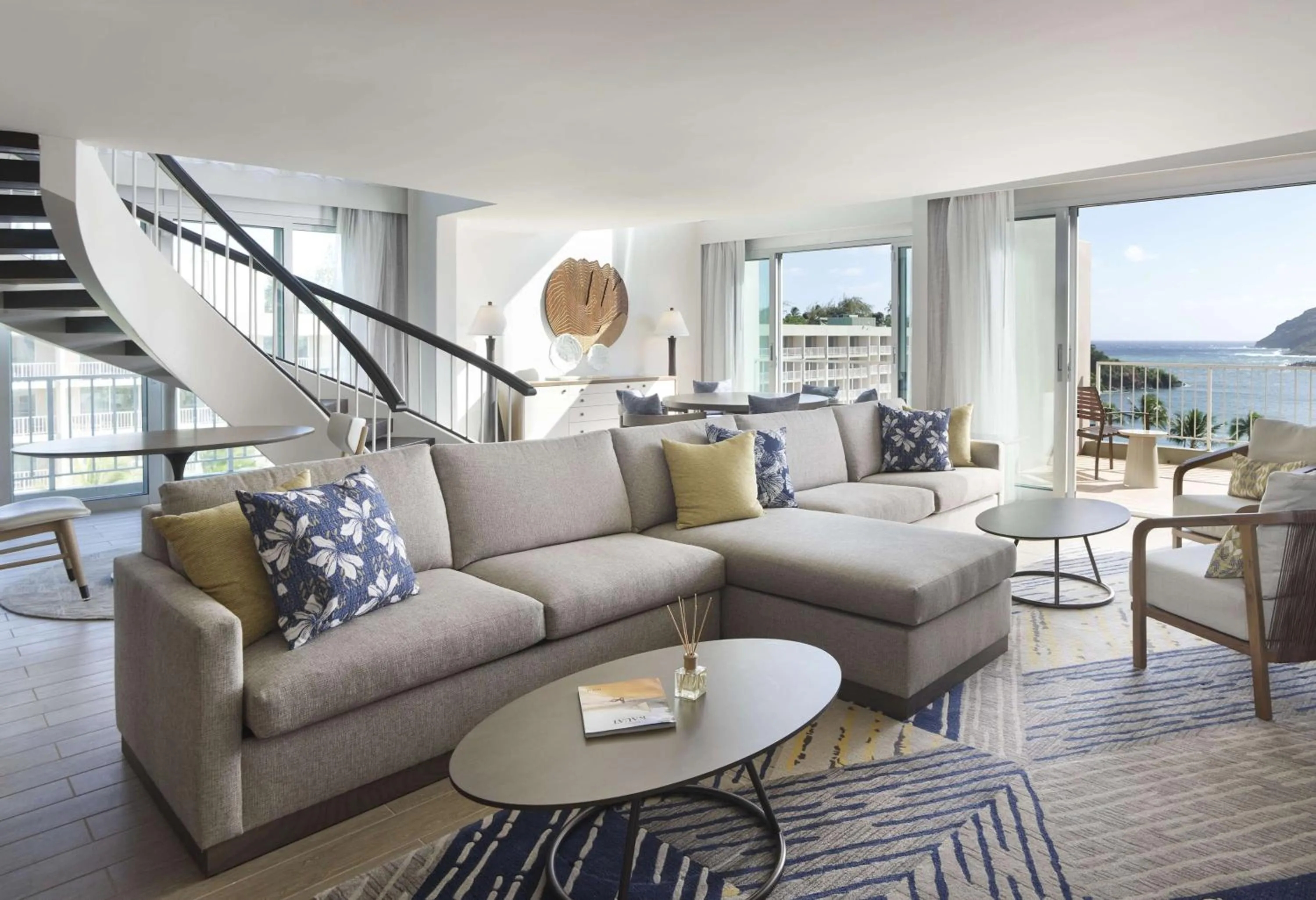 Photo of the whole room in The Royal Sonesta Kauai Resort Lihue