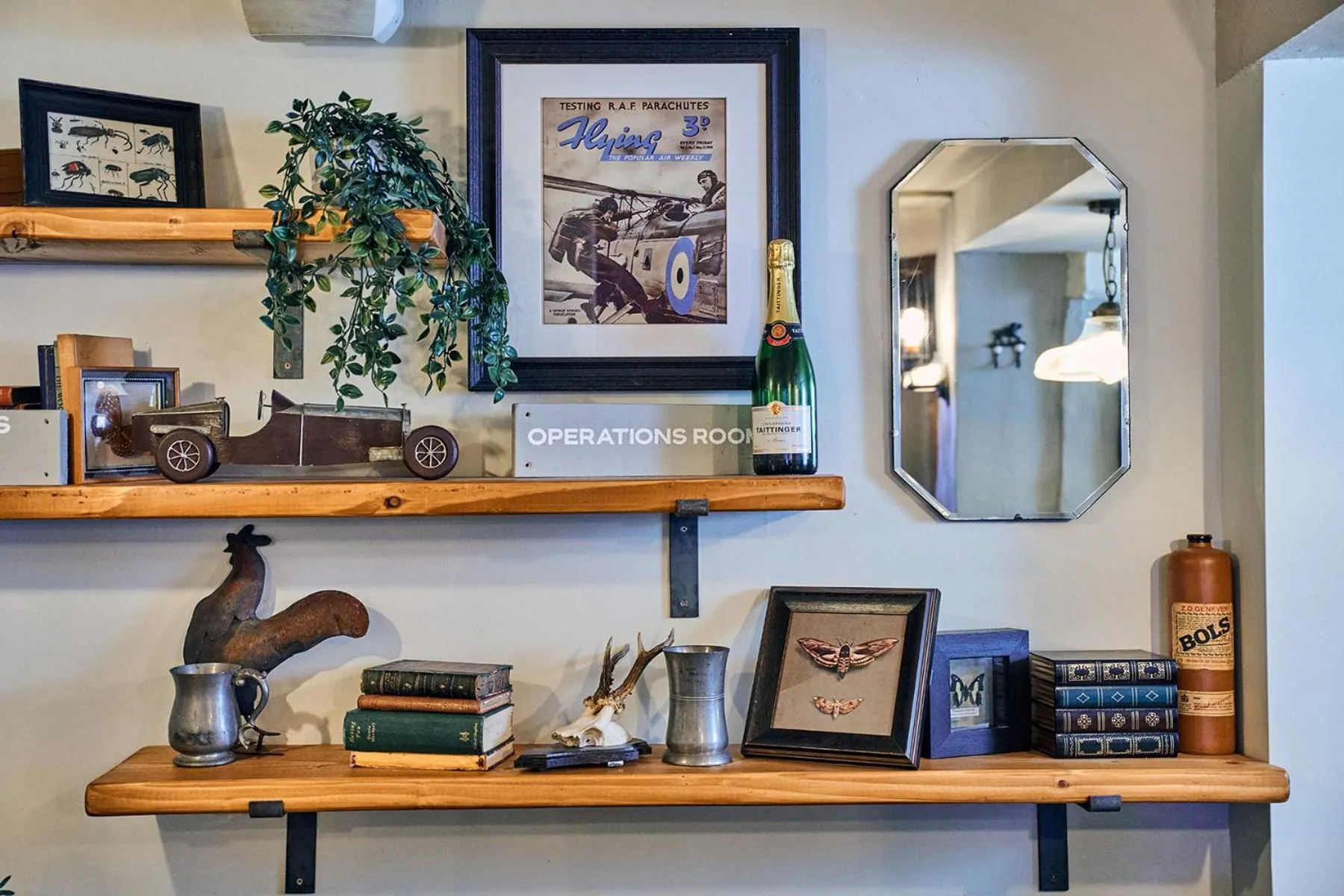 Restaurant/places to eat in The Red Lion