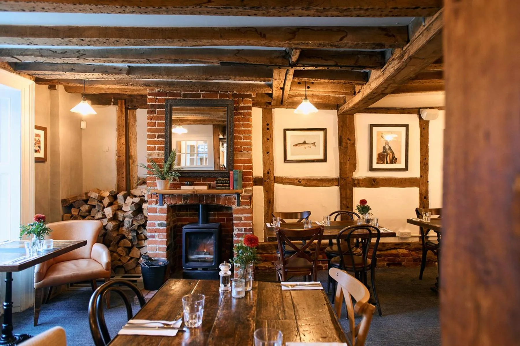 Restaurant/places to eat in The Red Lion