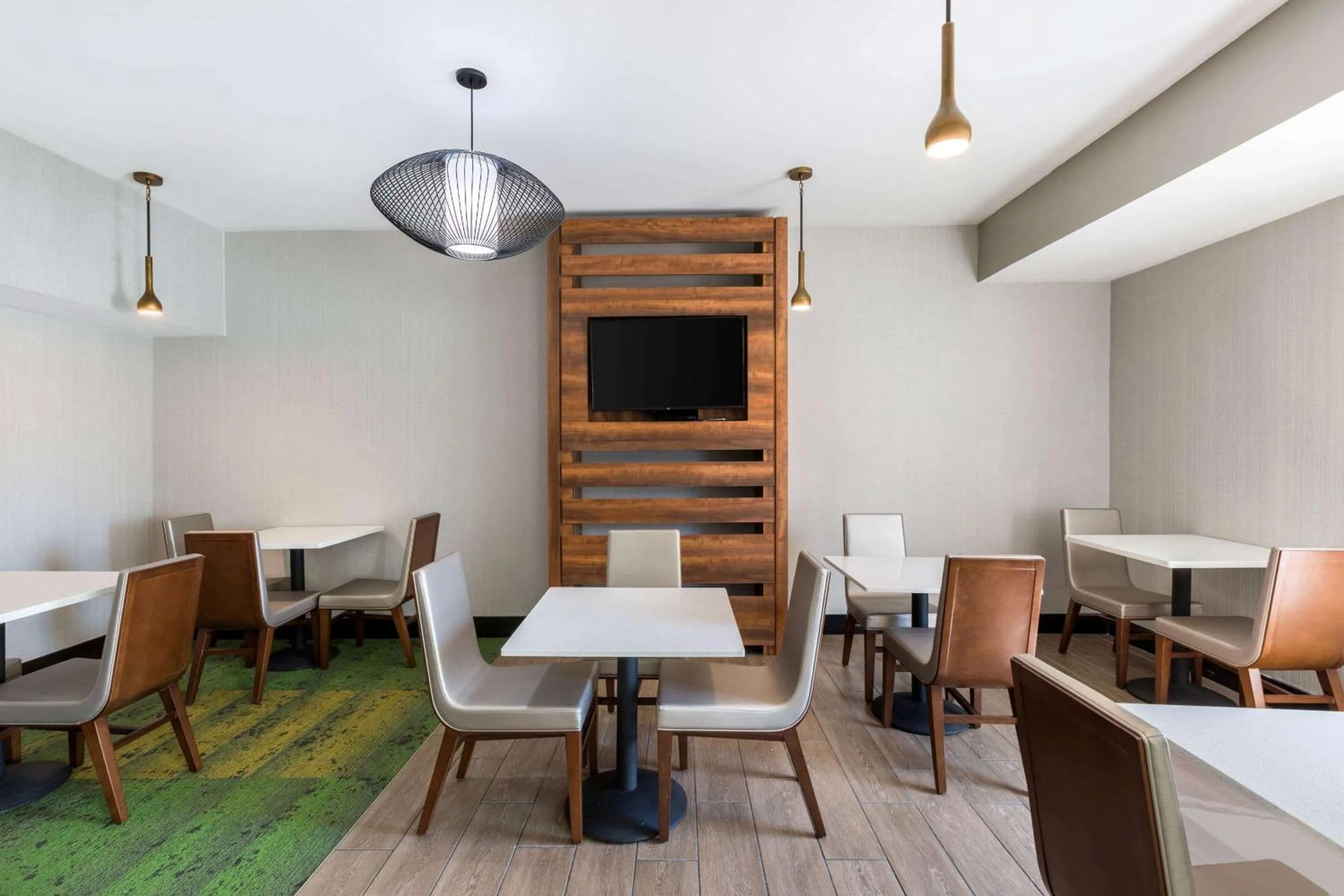 Restaurant/places to eat in Wingate by Wyndham Goodlettsville