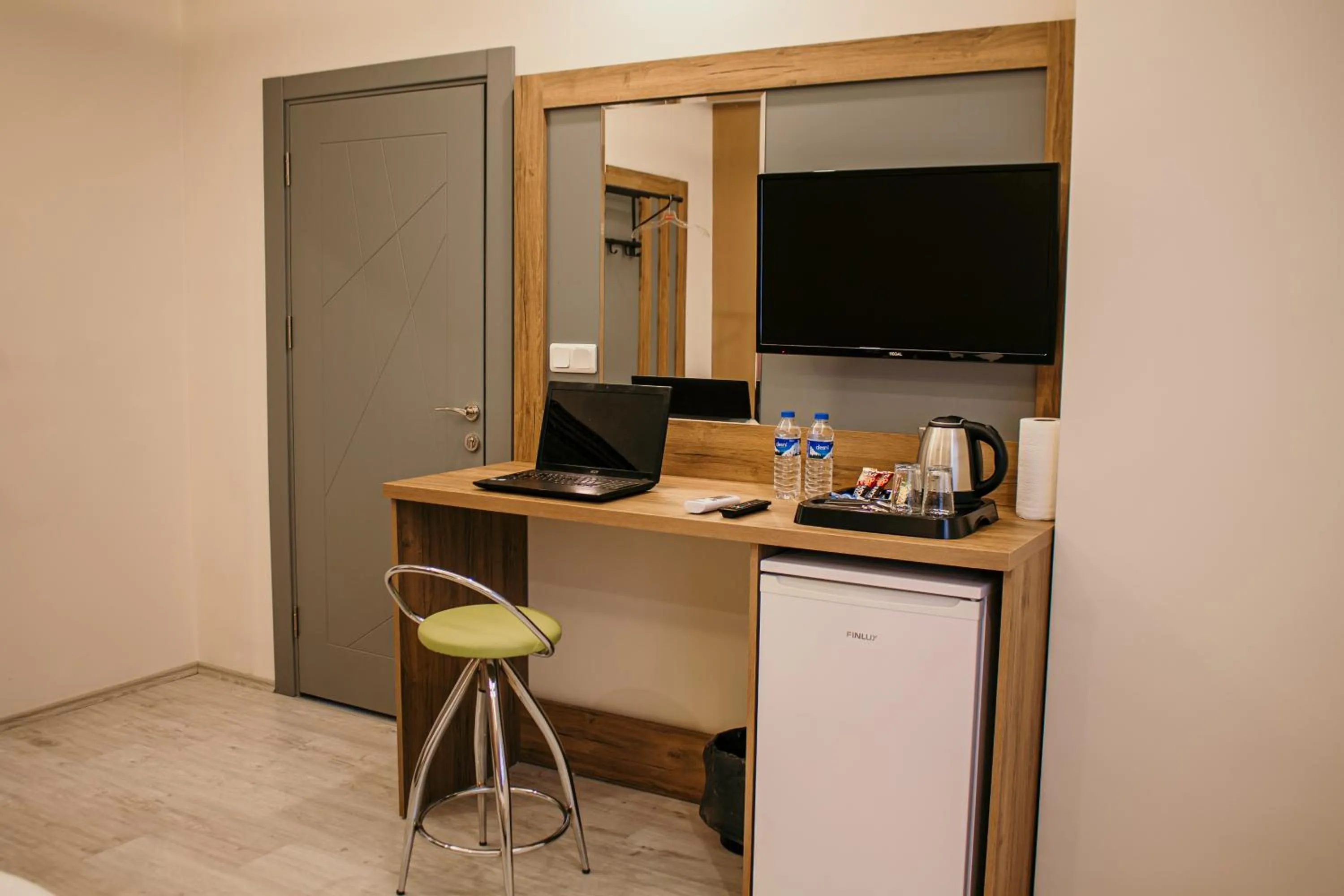 TV and multimedia in Hayat Palas