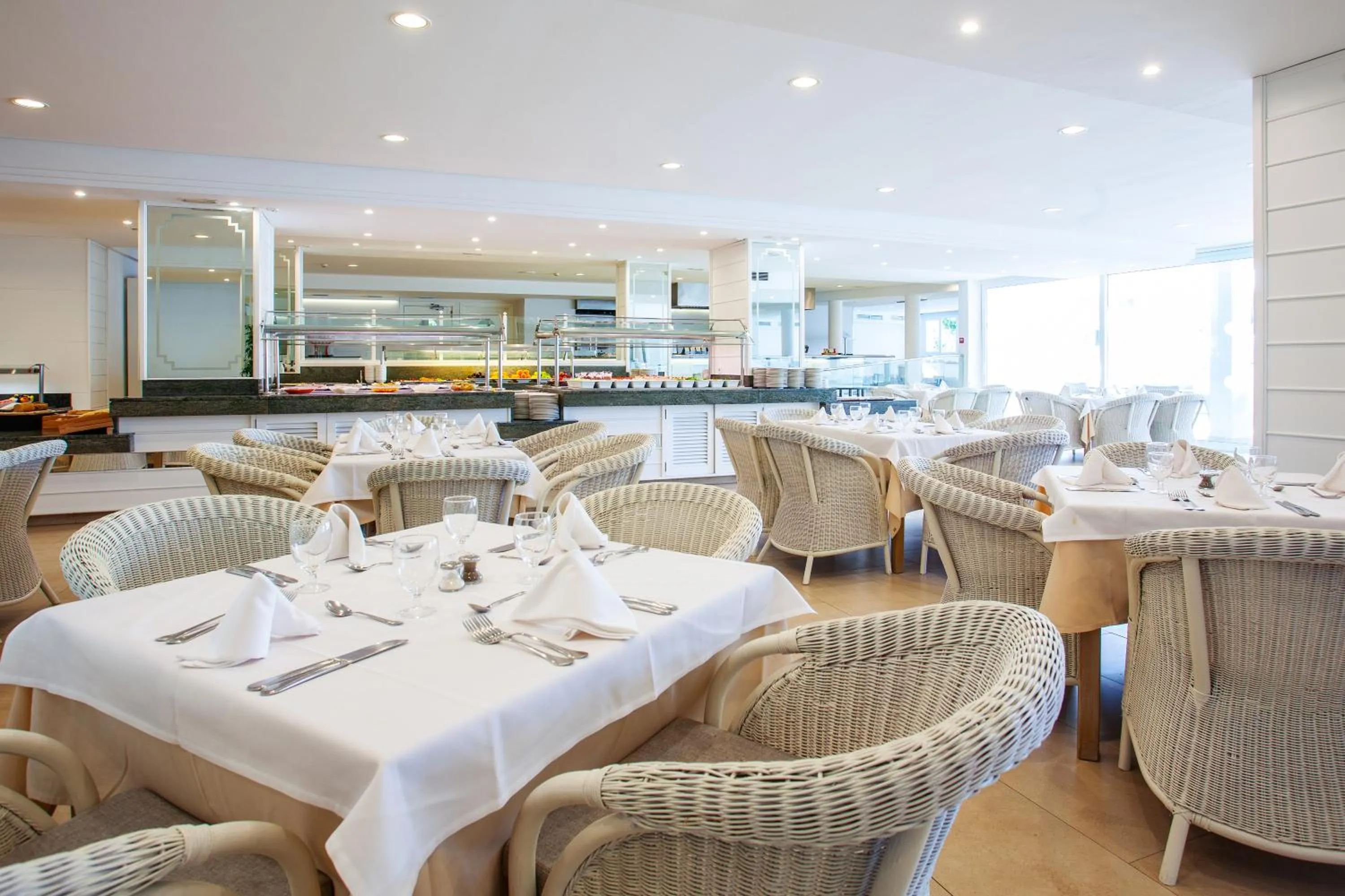 Restaurant/places to eat in Grupotel Club Menorca