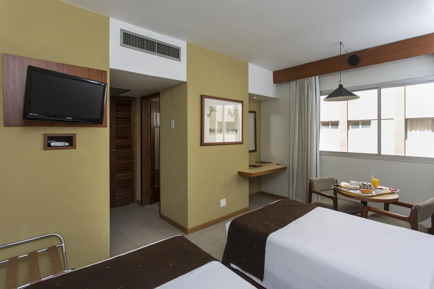 TV and multimedia, Bed in Black Stream Hotel