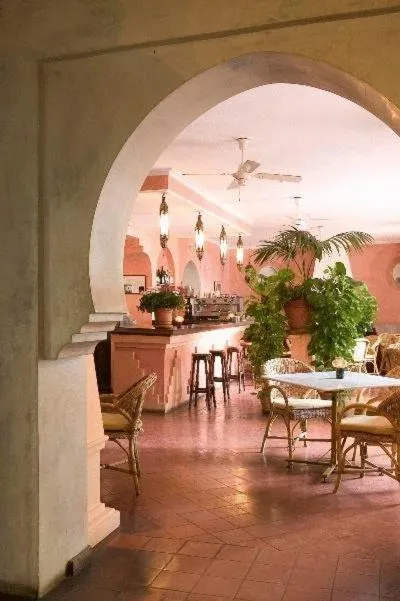 Lobby or reception, Restaurant/Places to Eat in Hurricane Beach Hotel