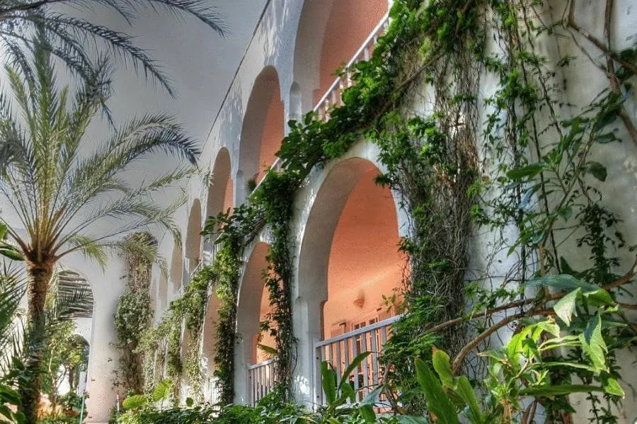 Facade/entrance, Garden in Hurricane Beach Hotel