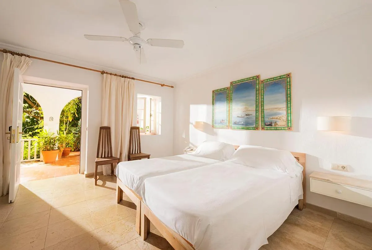 Hurricane Beach Hotel