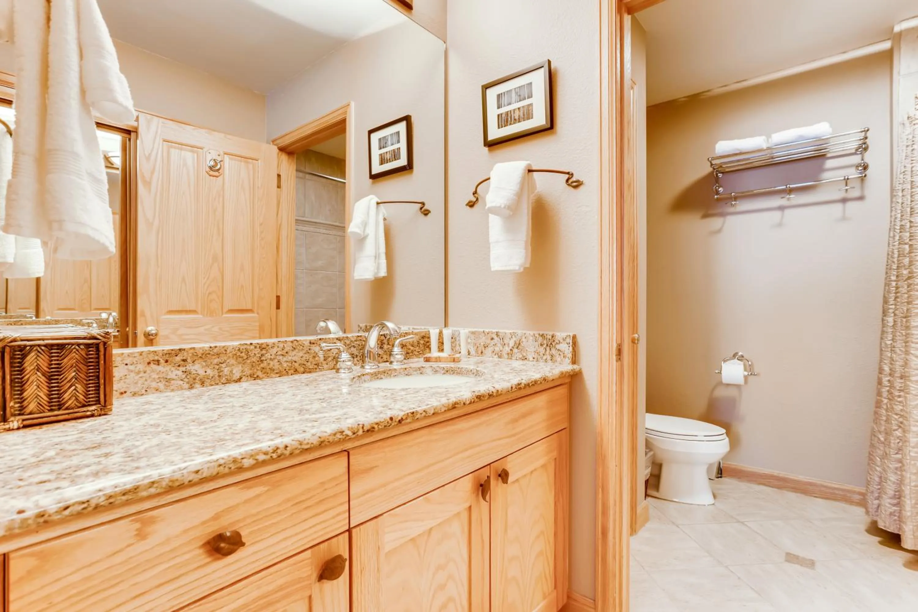 Bathroom in Highlands Lodge #107