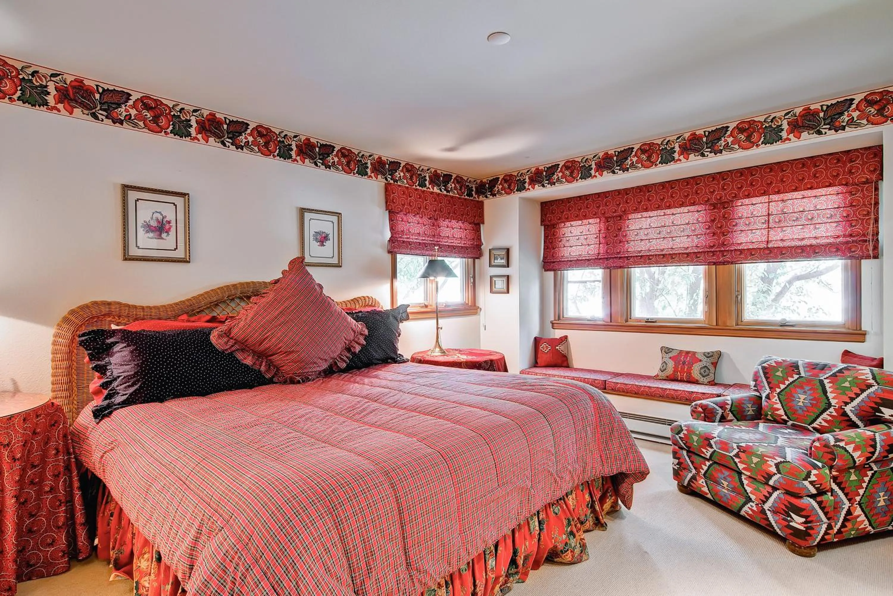 Bed in Highlands Lodge #107