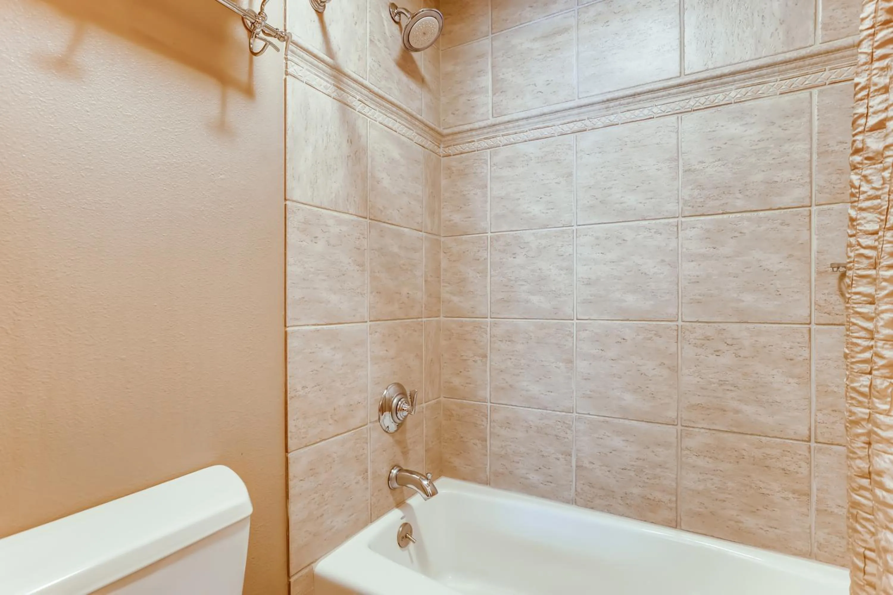 Bathroom in Highlands Lodge #107