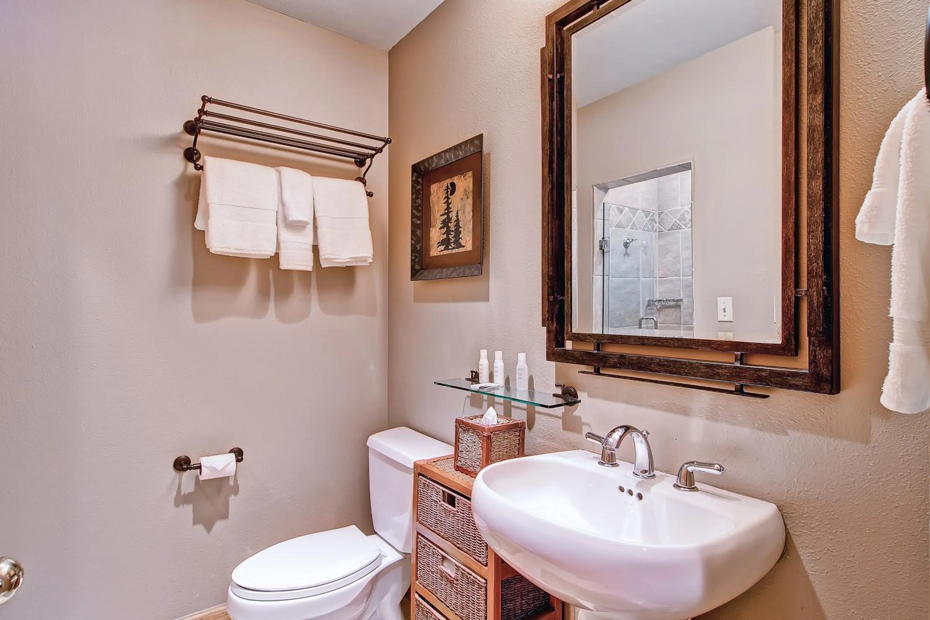 Bathroom in Highlands Lodge #107