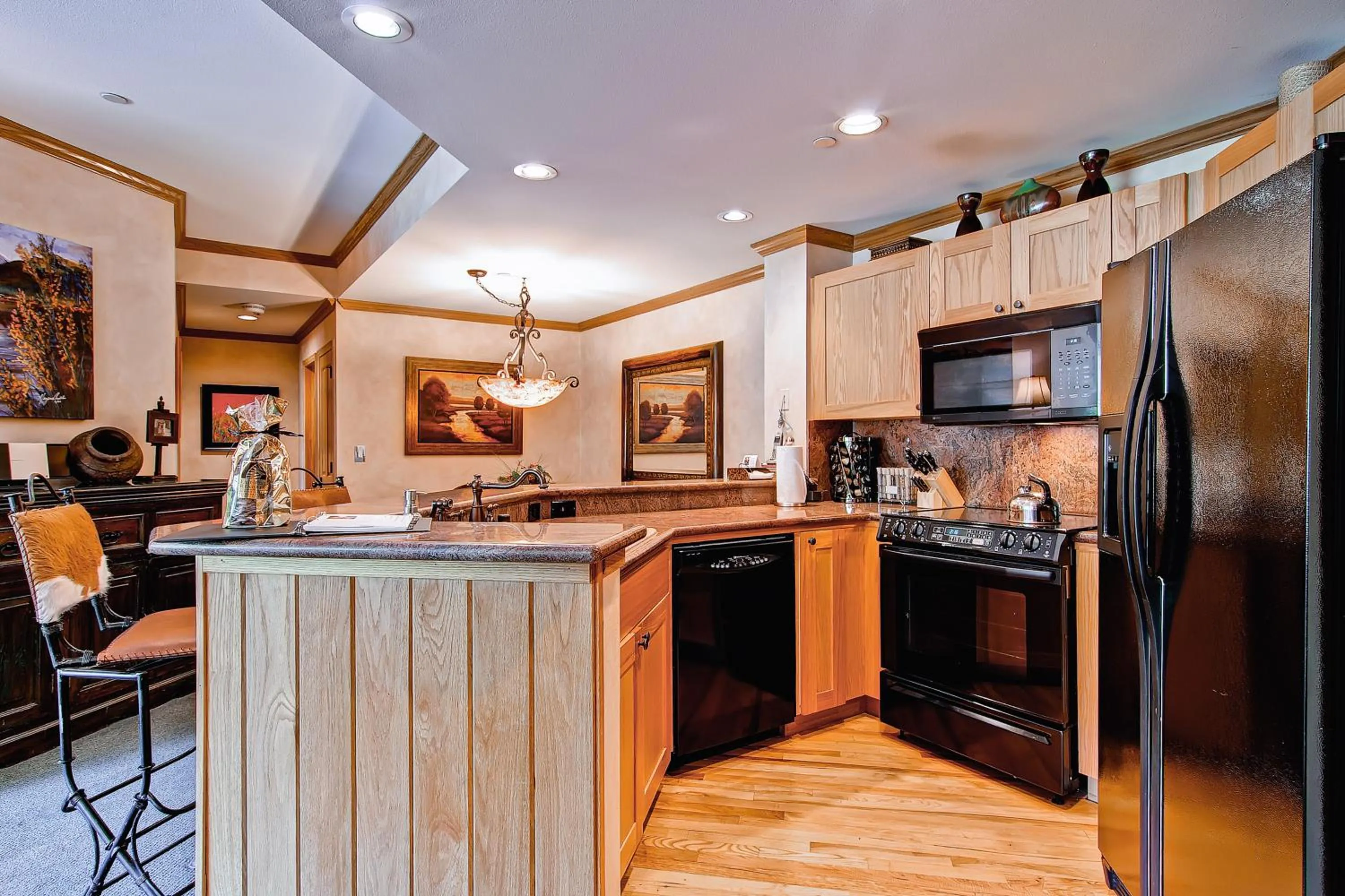 Kitchen/Kitchenette in Highlands Lodge #107