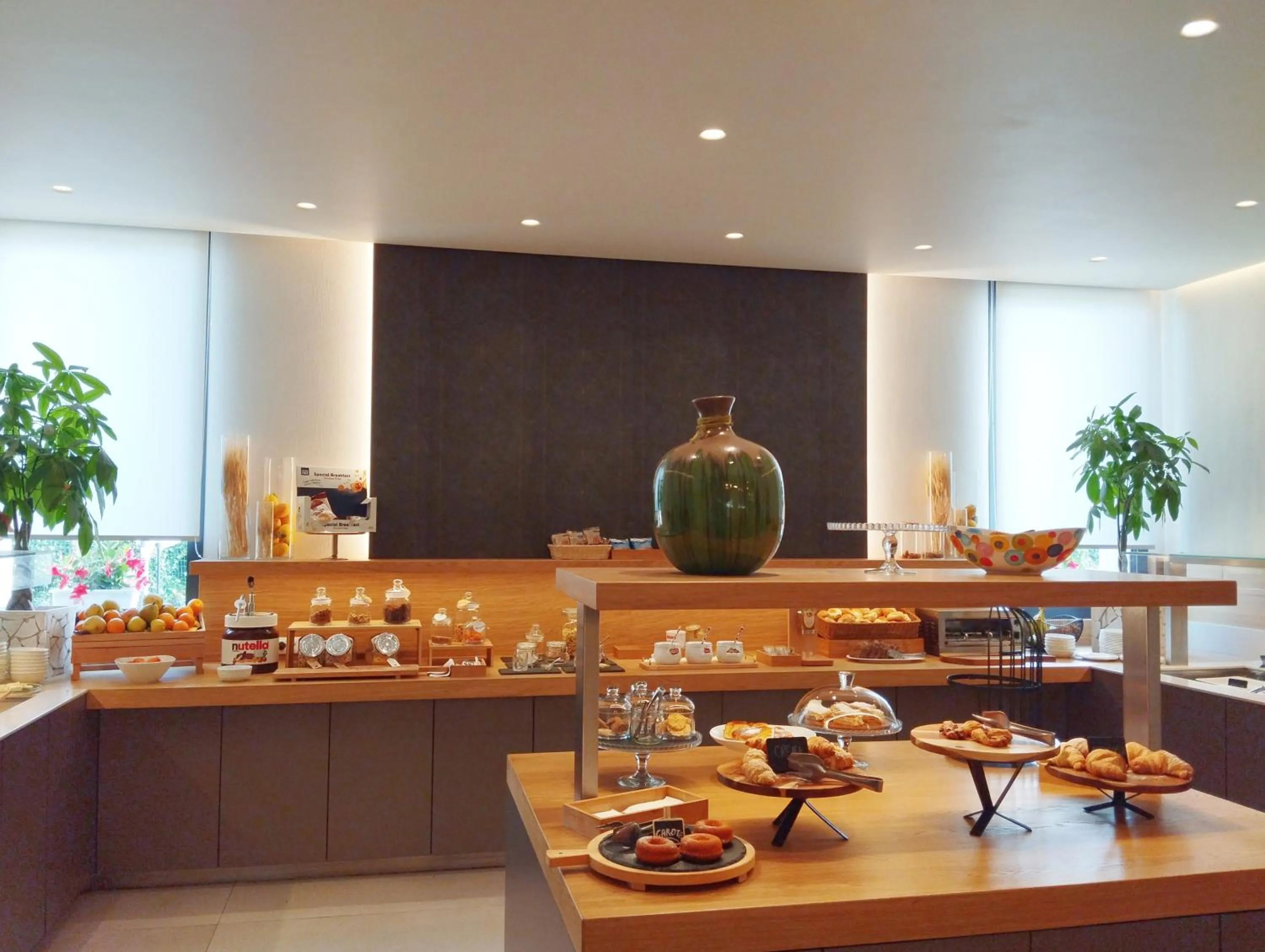 Breakfast in Hotel Calinferno