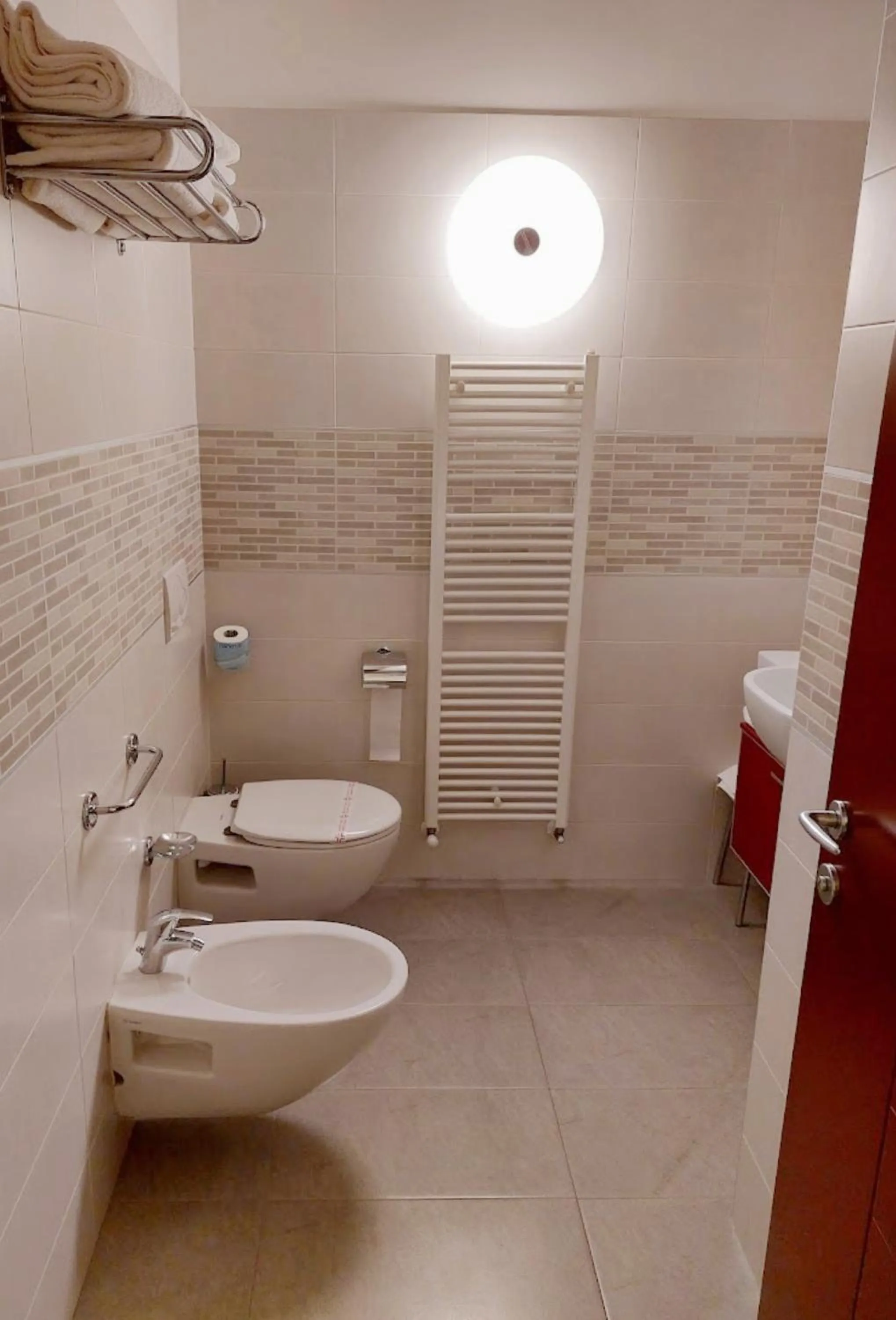 Toilet in Hotel Calinferno