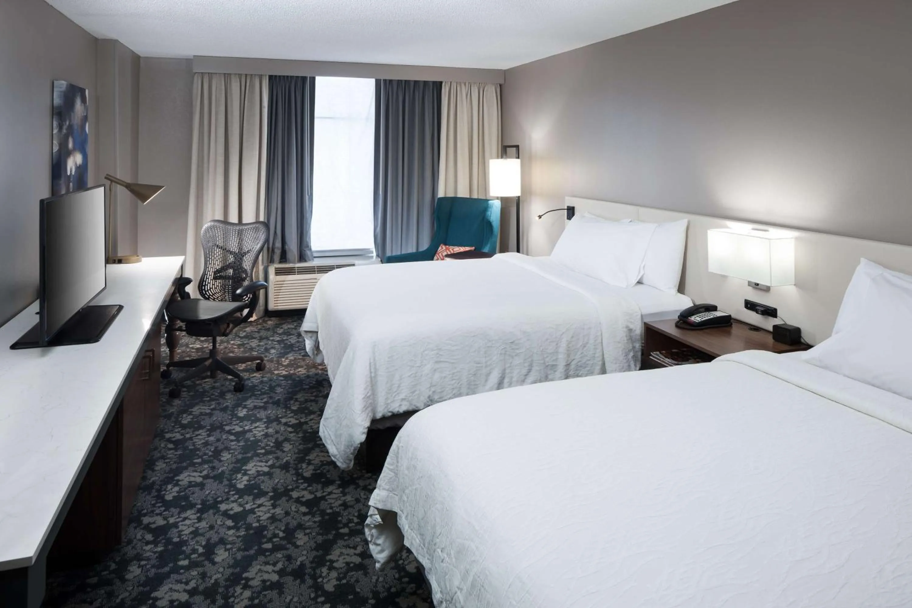 Bed in Hilton Garden Inn Nashville Vanderbilt