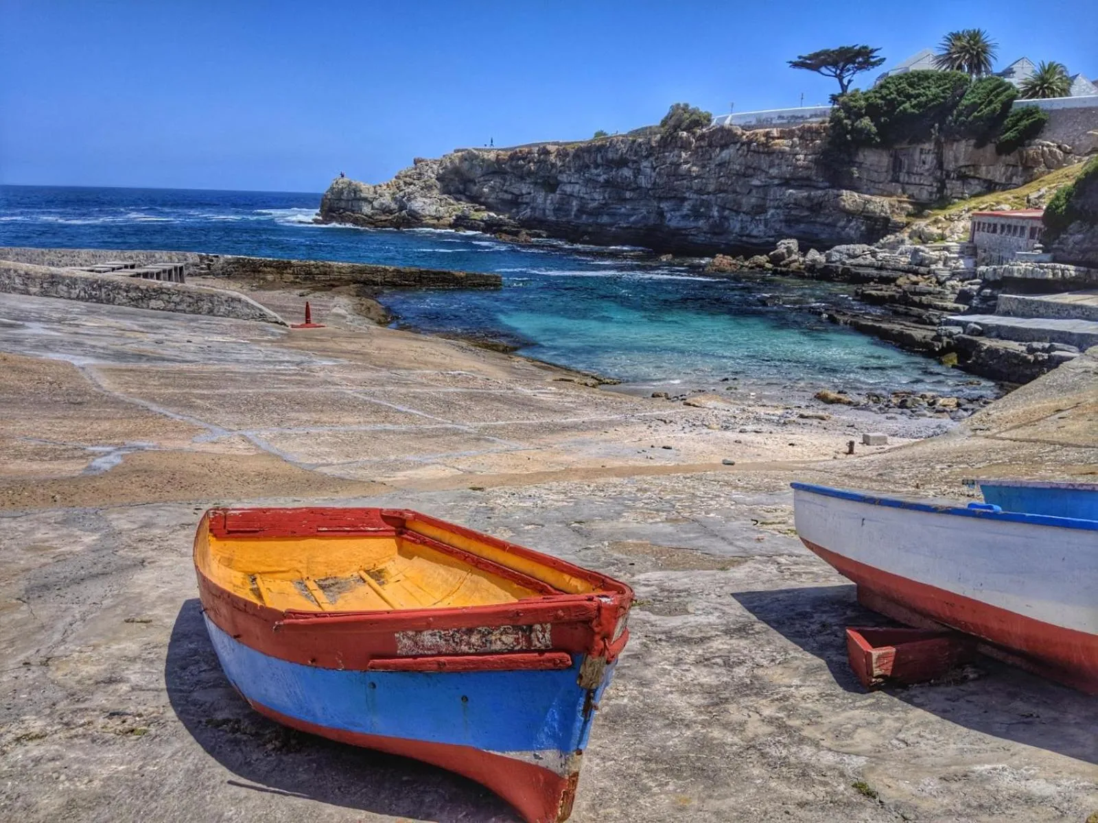 Nearby landmark in 7 on Marine