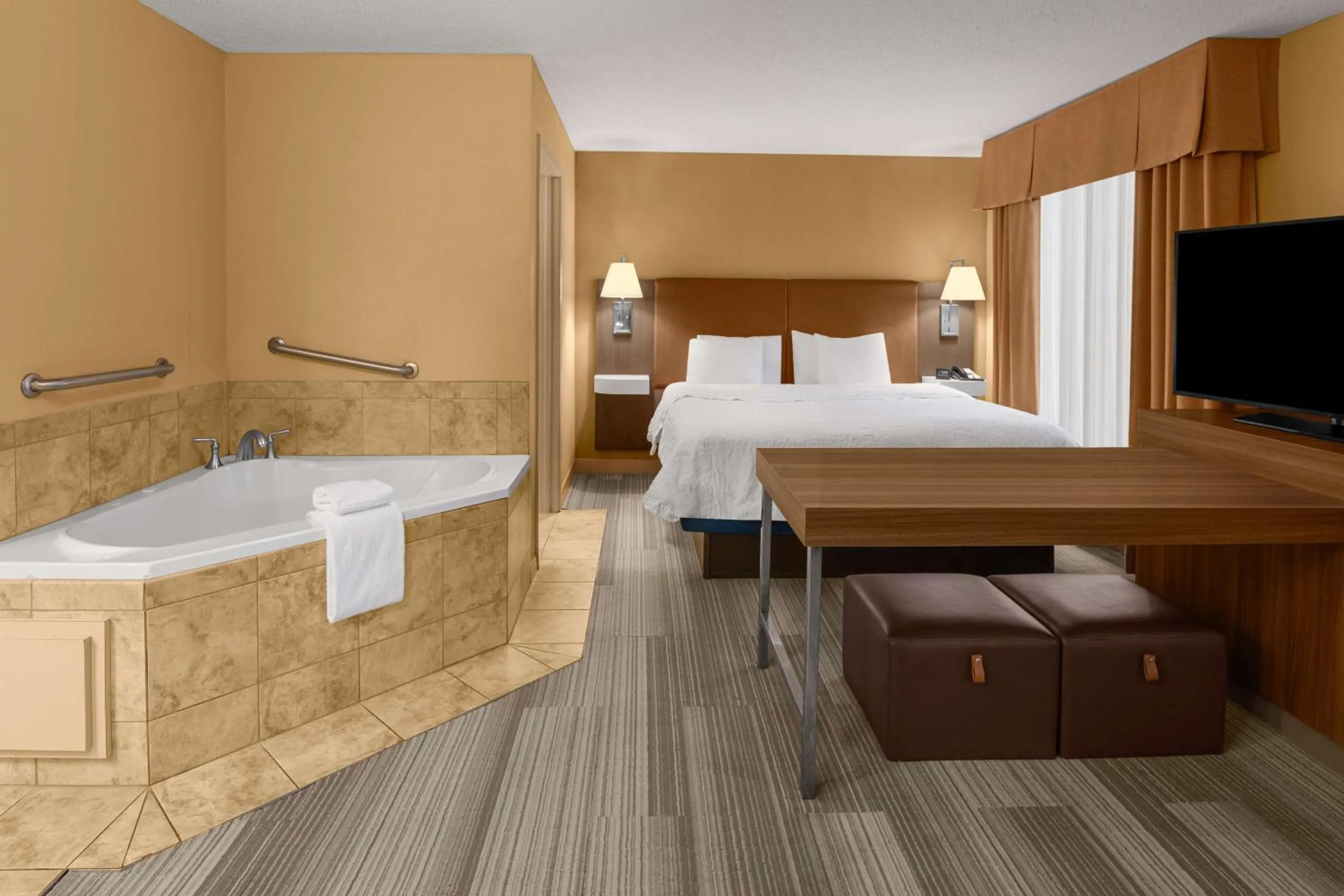 Bedroom, Bed in Hampton Inn & Suites Banning/Beaumont