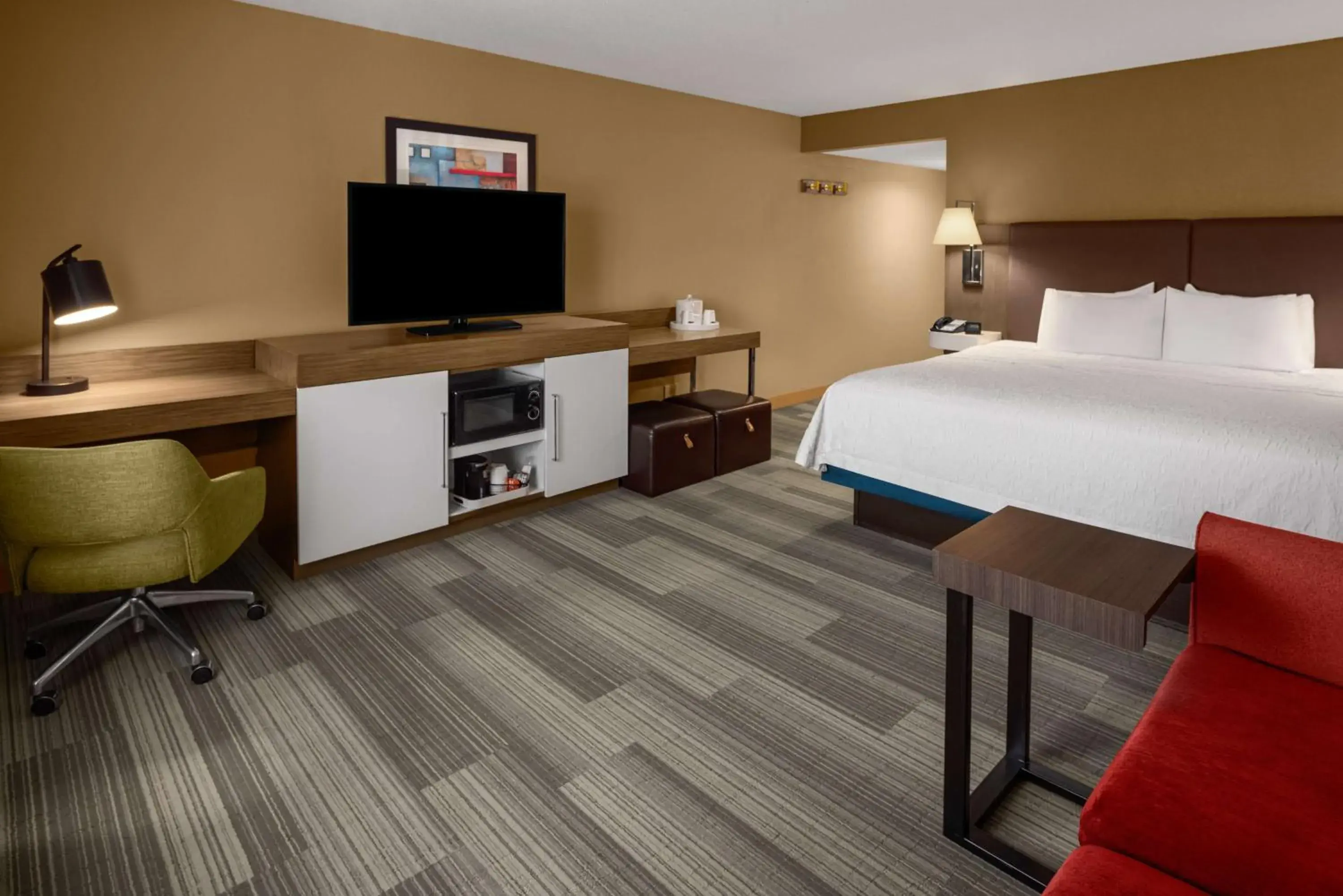 King Room with Sofa Bed and Study - Non-Smoking in Hampton Inn & Suites Banning/Beaumont King Room with Sofa Bed and Study - Non-Smoking in Hampton Inn & Suites Banning/Beaumont