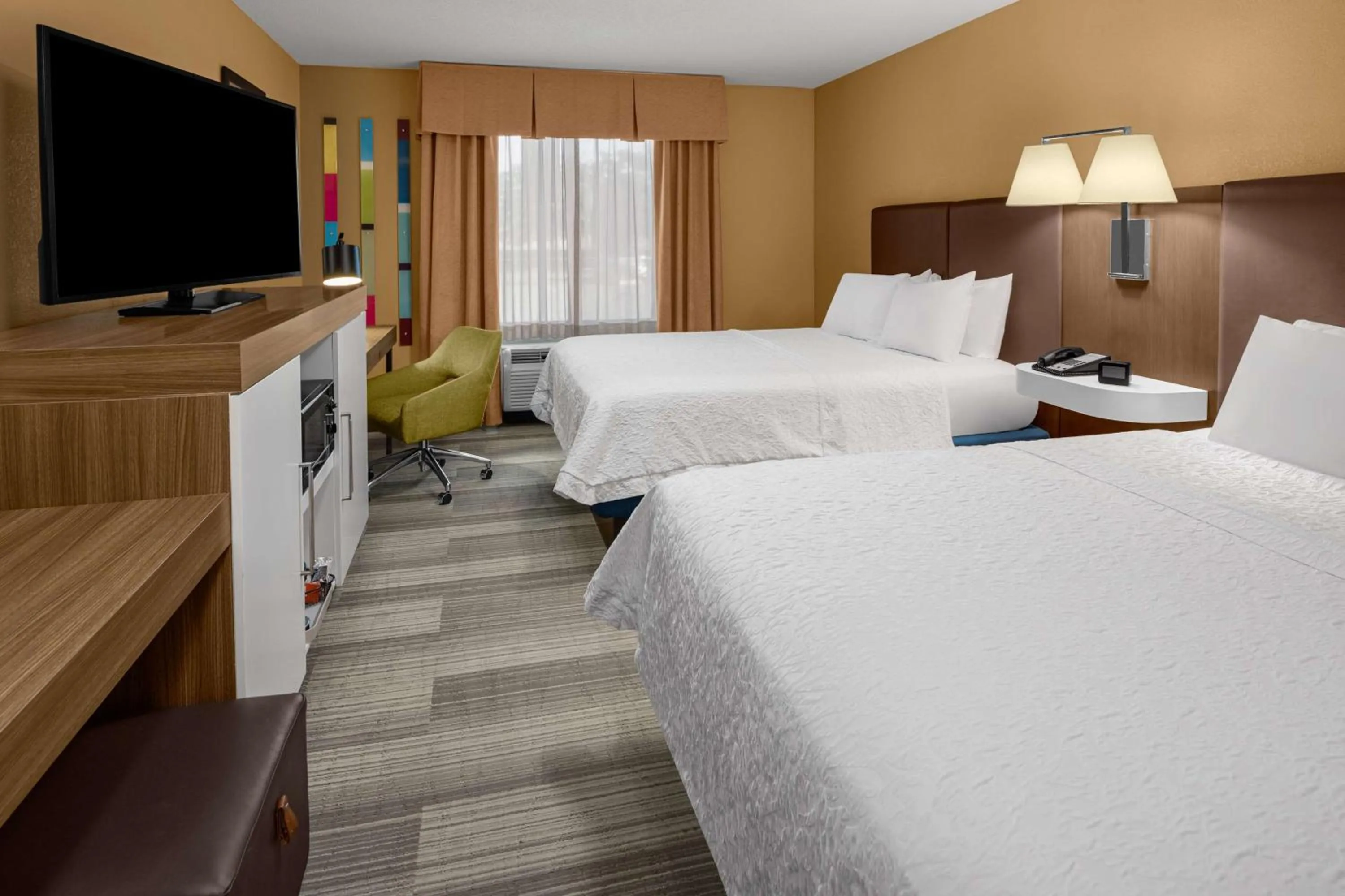 Bed in Hampton Inn & Suites Banning/Beaumont