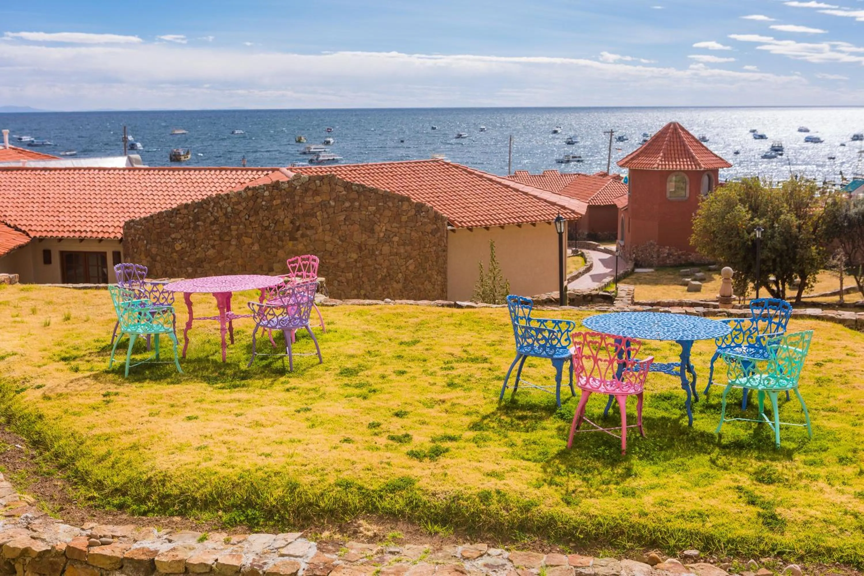 Patio in Hotel Rosario Lago Titicaca