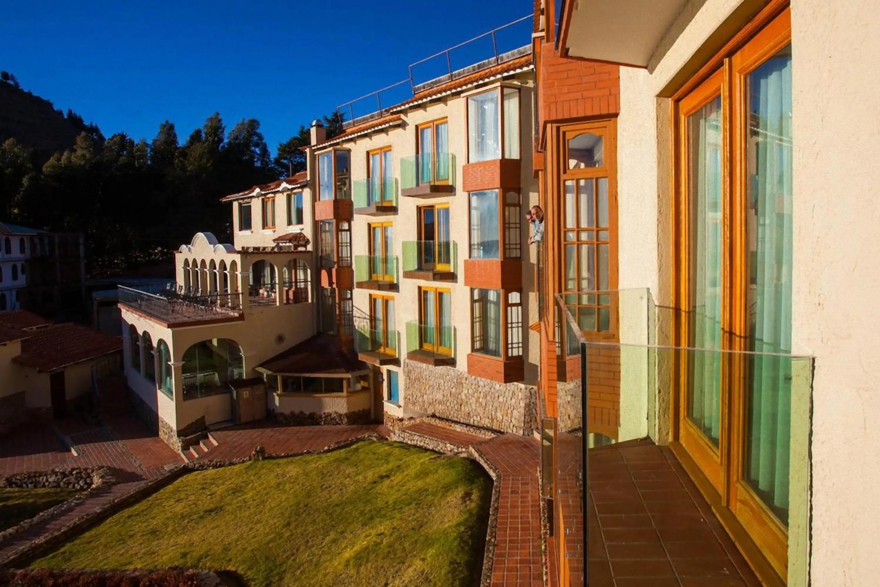 Facade/entrance in Hotel Rosario Lago Titicaca