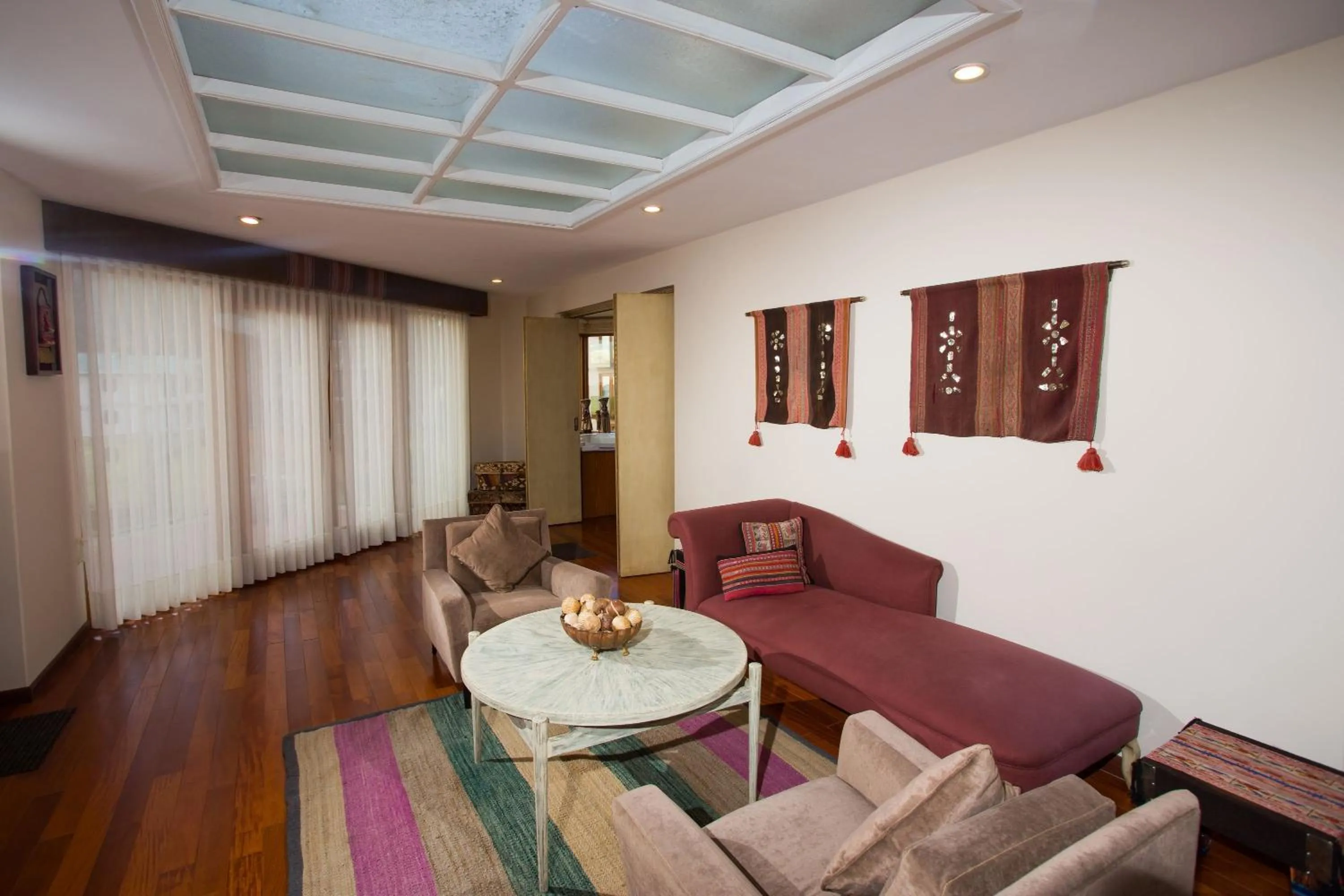 Living room in Hotel Rosario Lago Titicaca