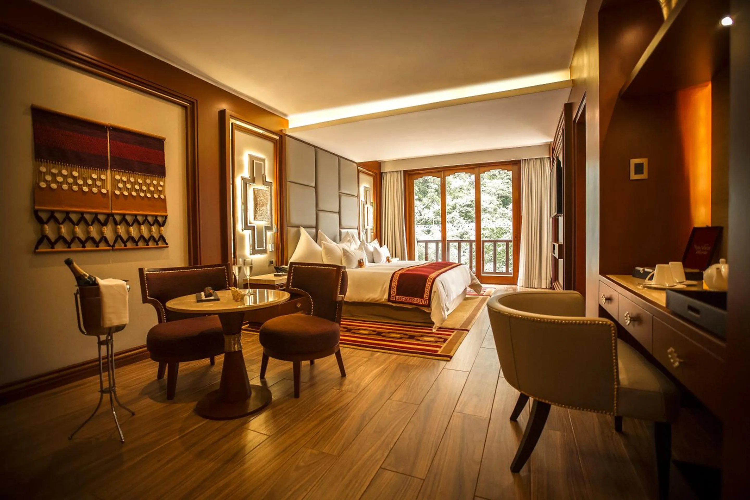 Living room in Sumaq Machu Picchu Hotel