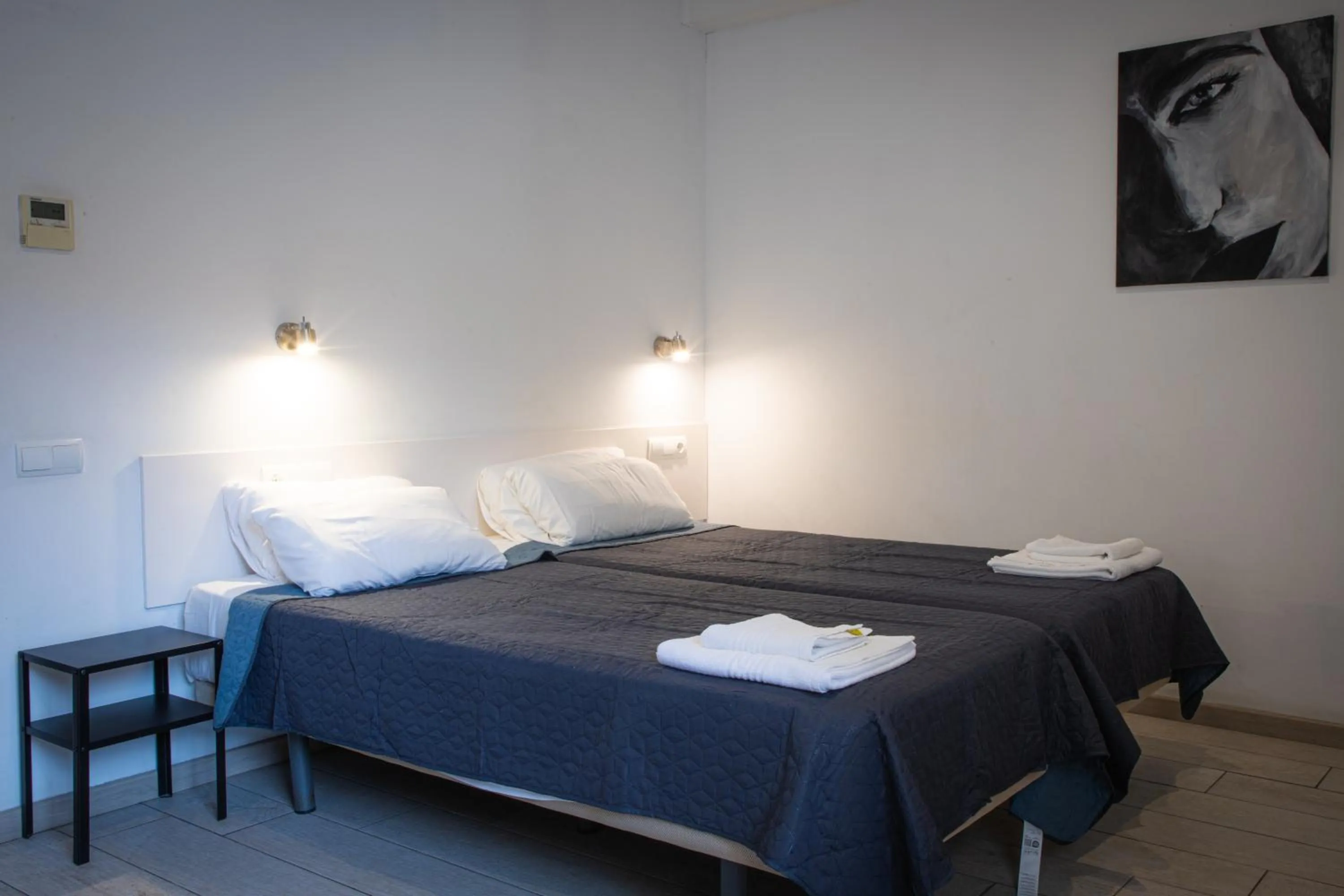 Bed in Apartamentos Comfort Calella