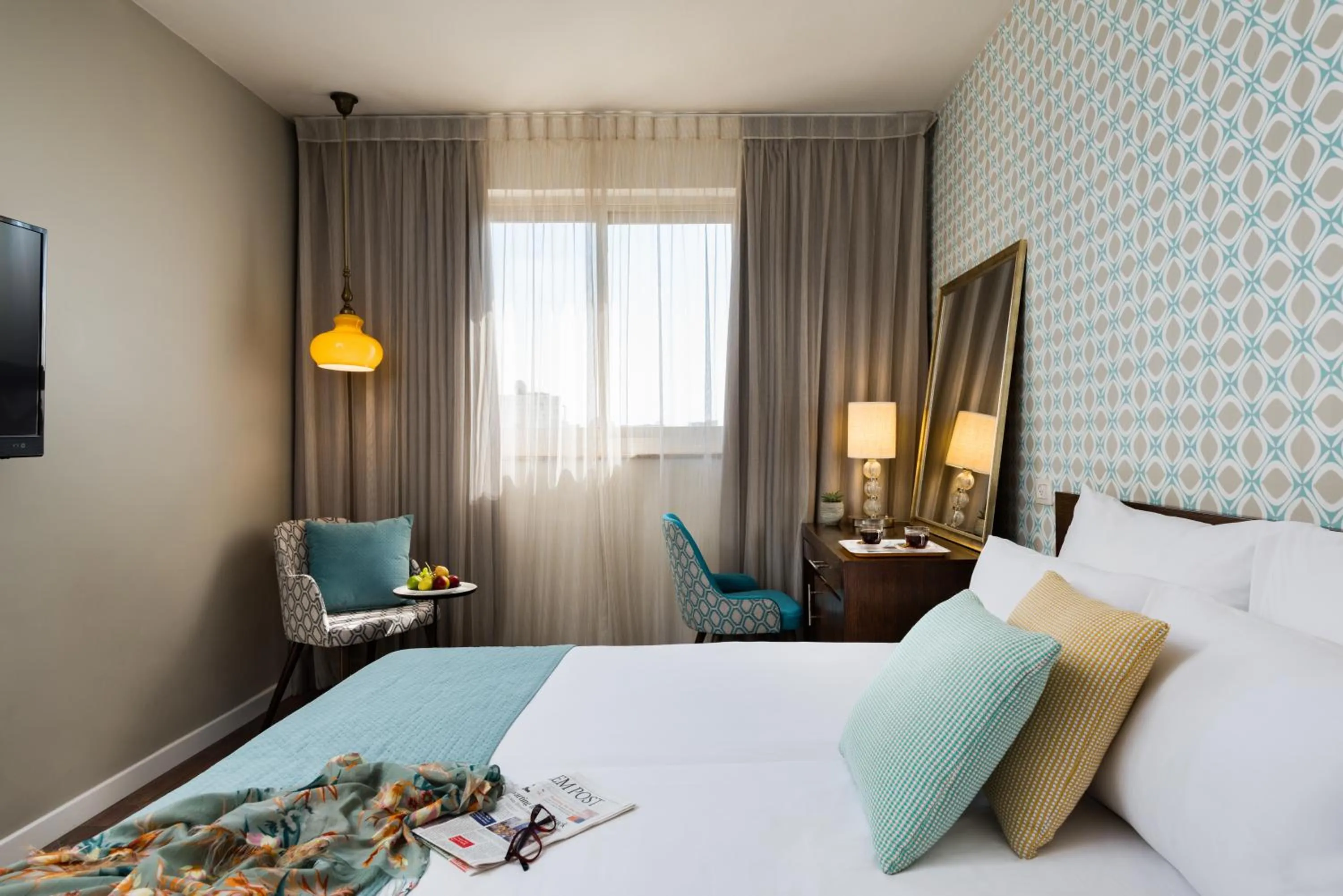 Bed in Prima Royale Hotel