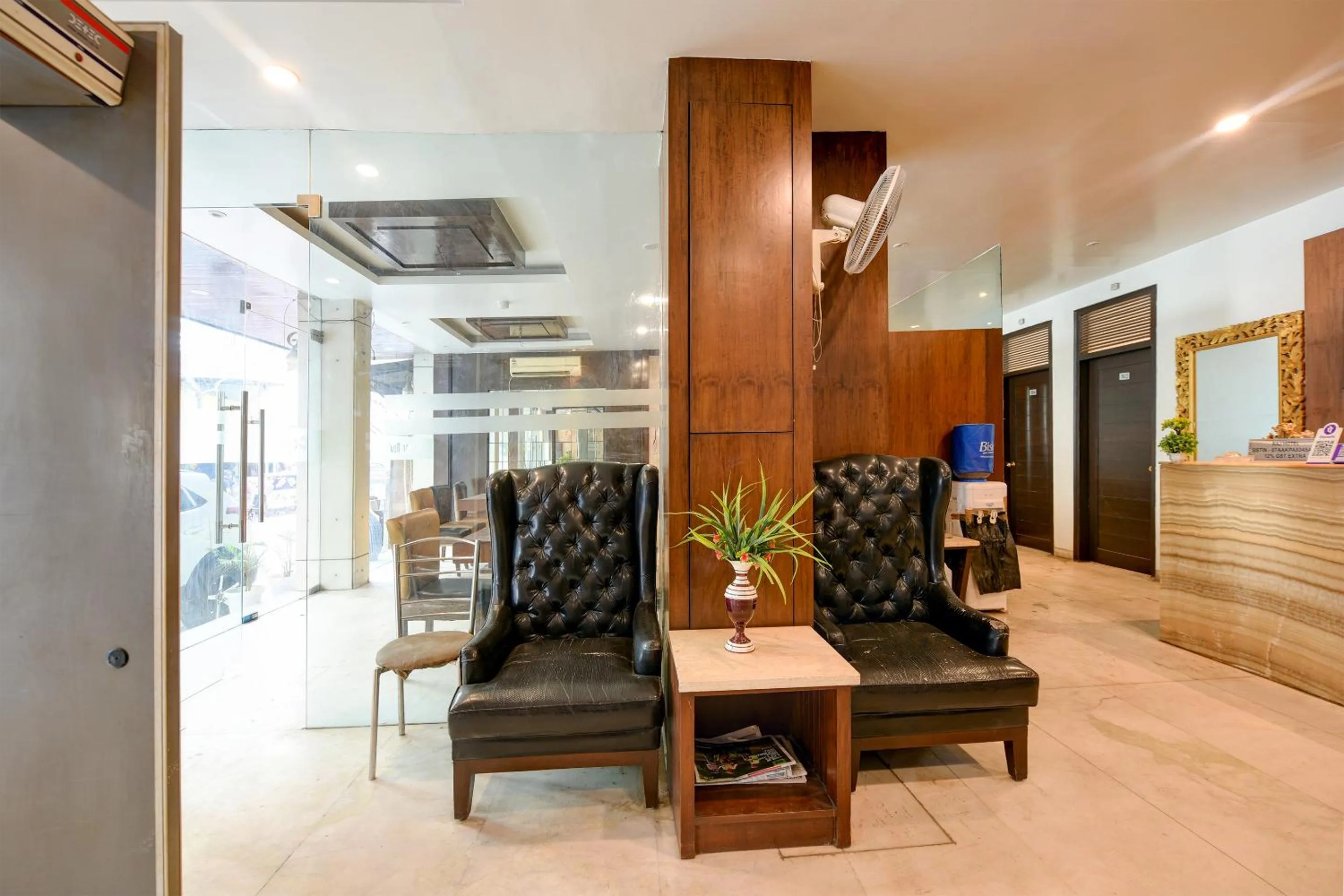 Seating area in The Raj at New Delhi Railway Station