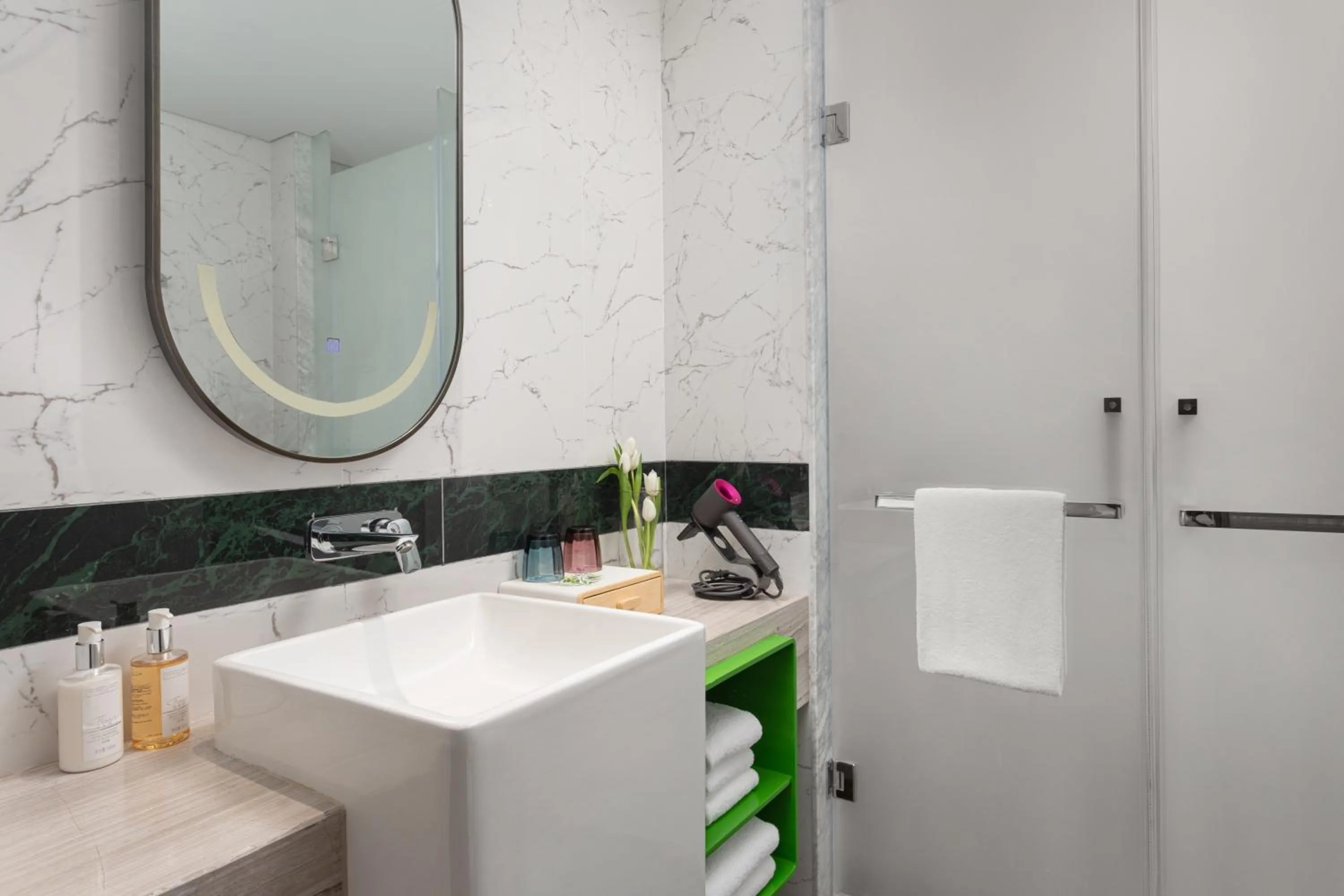 Toilet in Holiday Inn Resort Sanya Bay by IHG