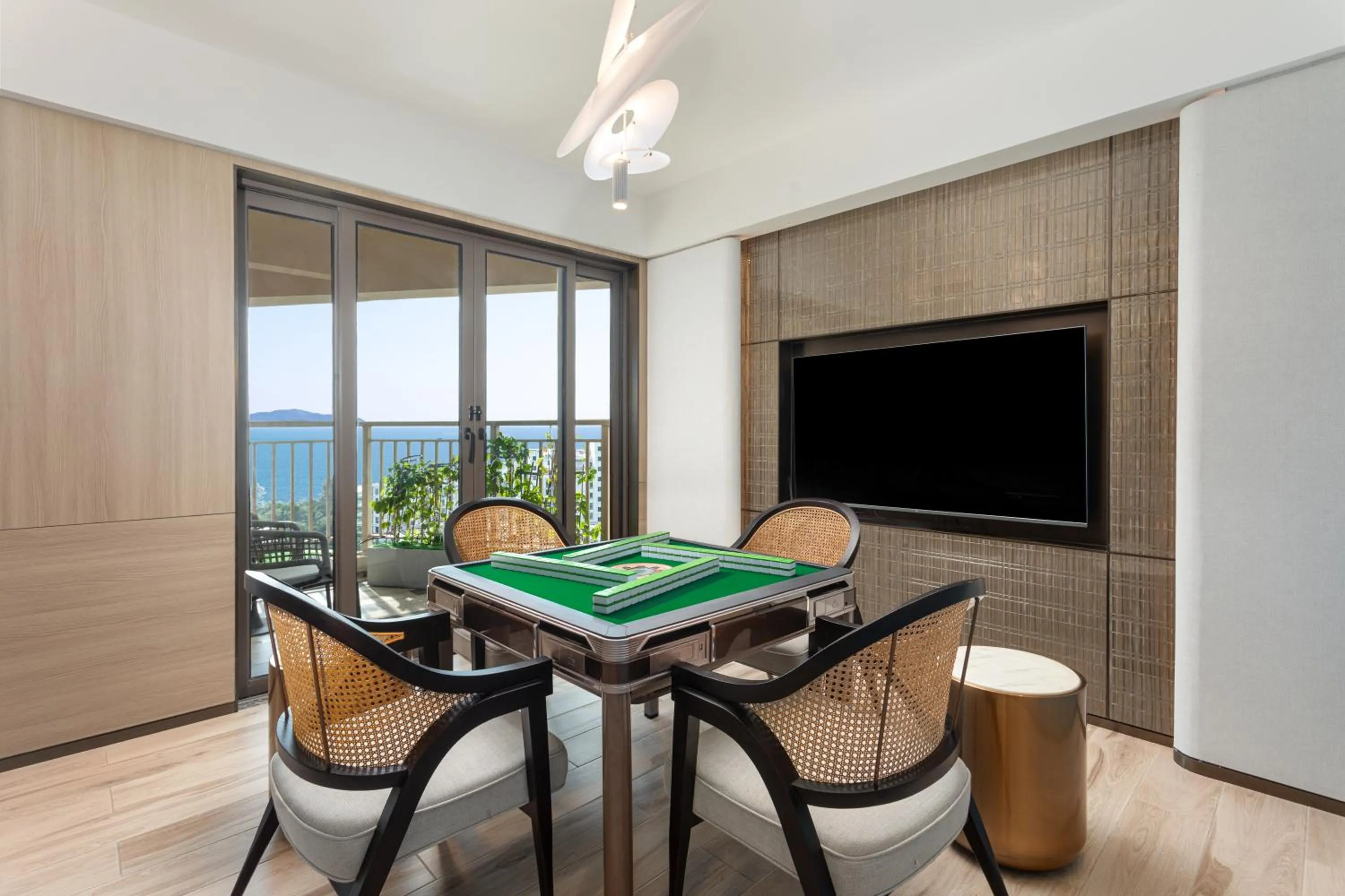 Evening entertainment in Holiday Inn Resort Sanya Bay by IHG