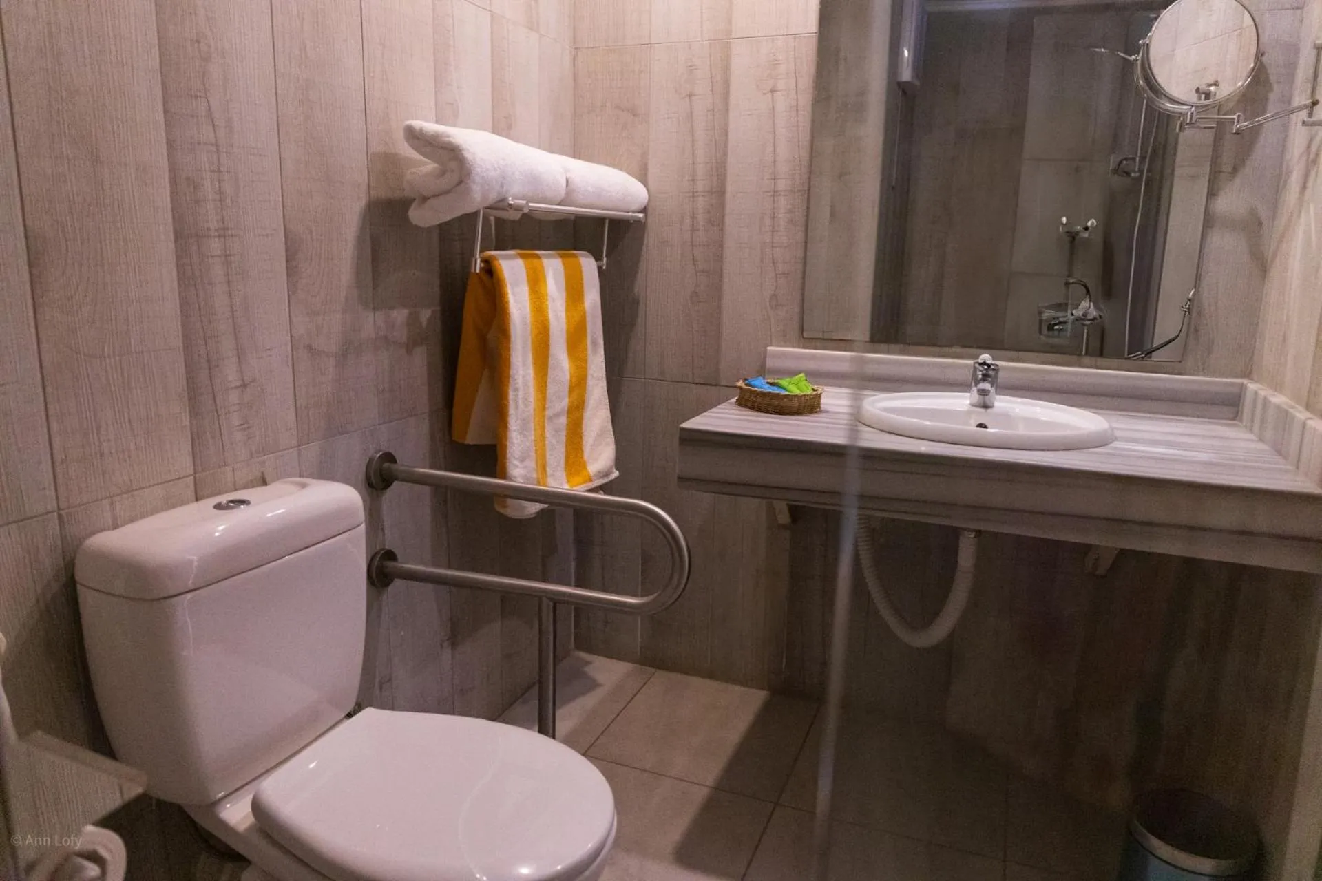 Sharm El Naga Resort and Diving Center