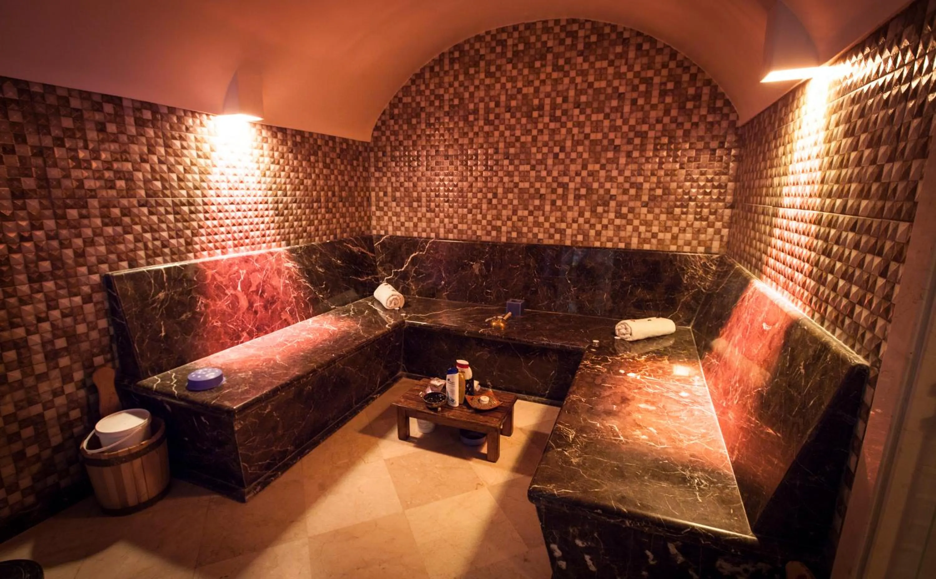 Steam room in Zaki Hotel